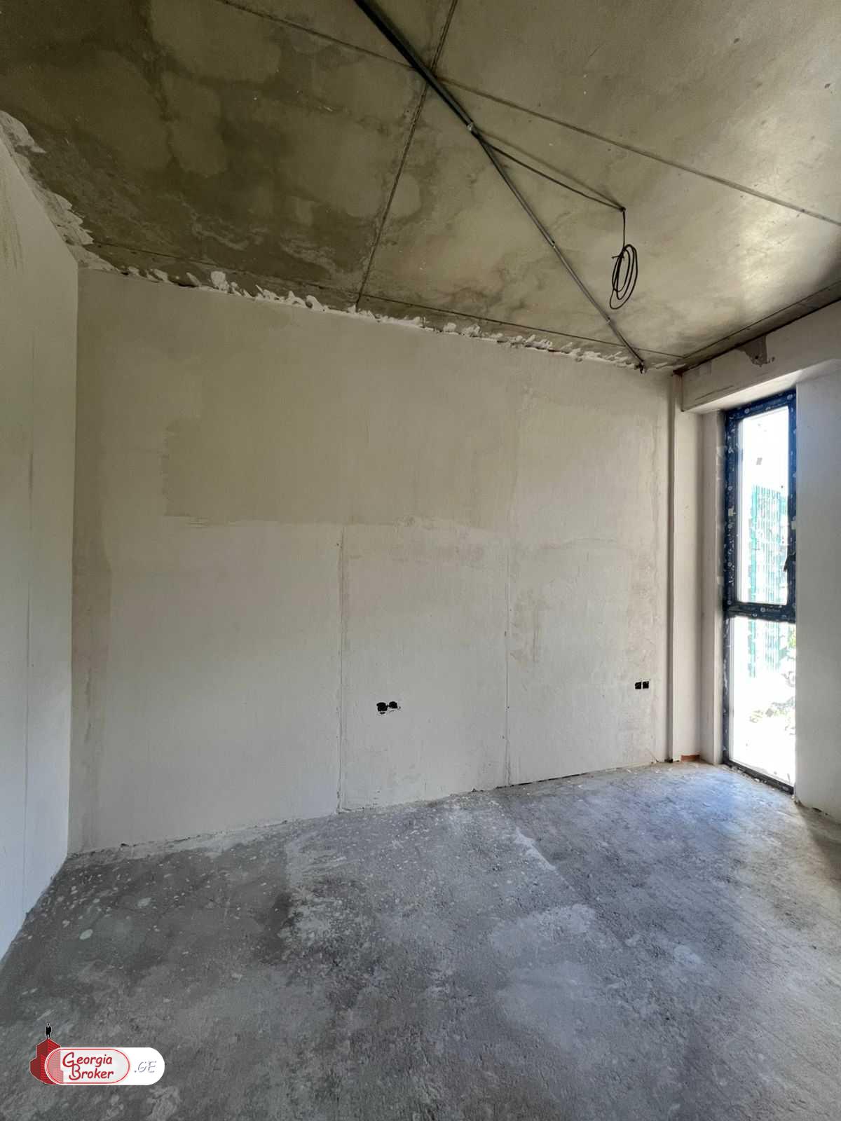 nearly repaired 2-room apartment for sale