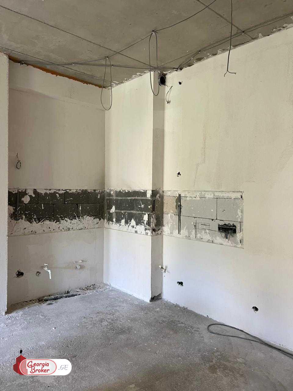 nearly repaired 2-room apartment for sale