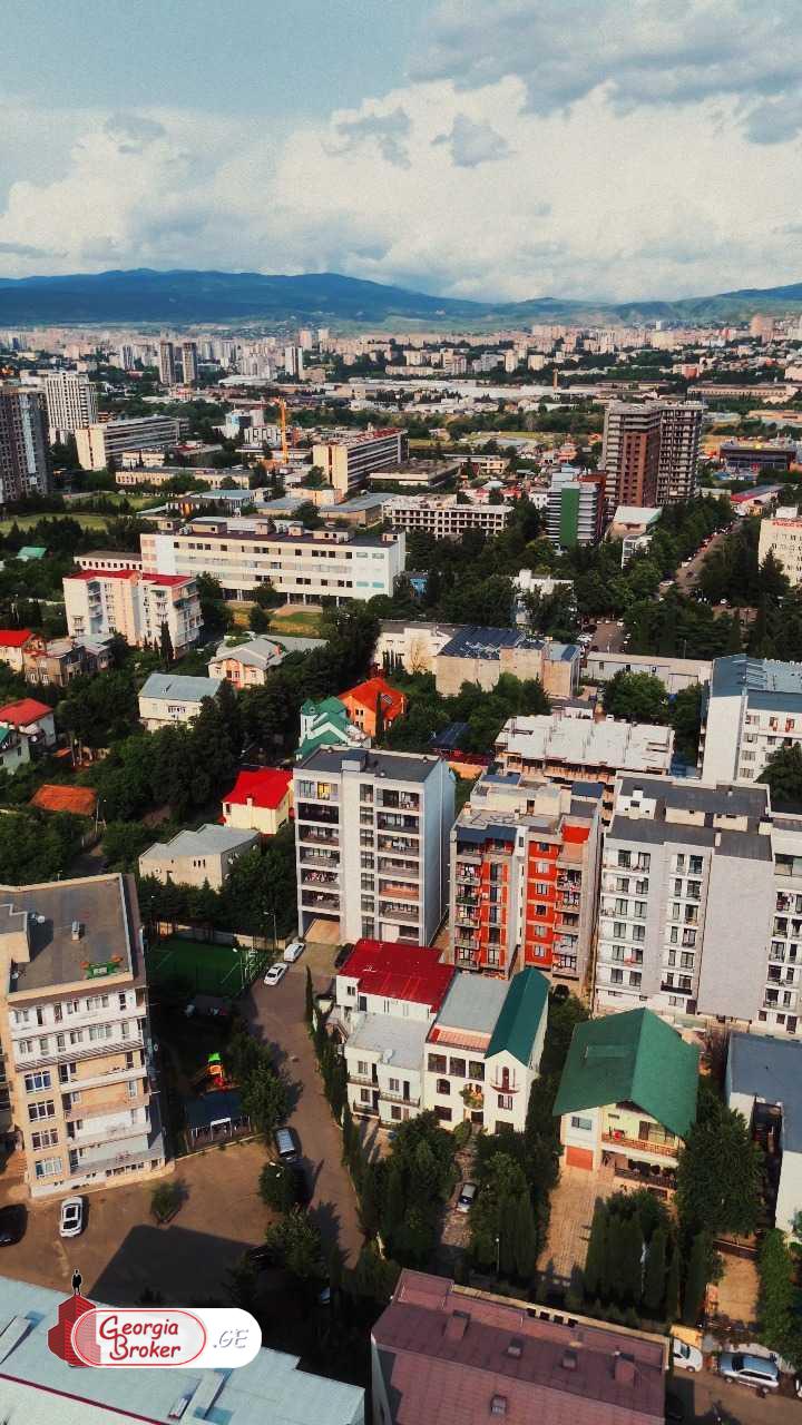 продается квартира с новым ремонтом 3-комнаты