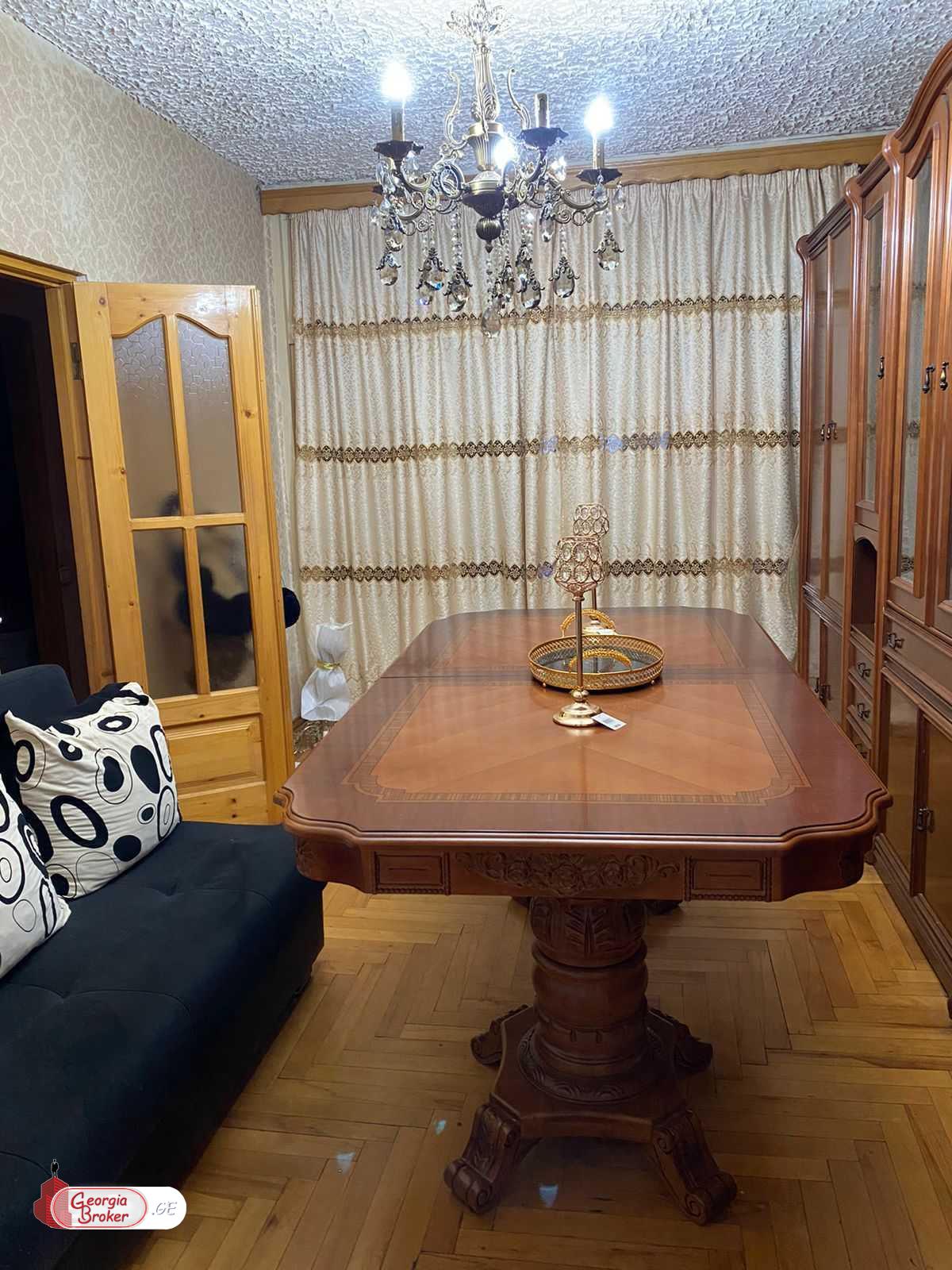 продается квартира с новым ремонтом 3-комнаты