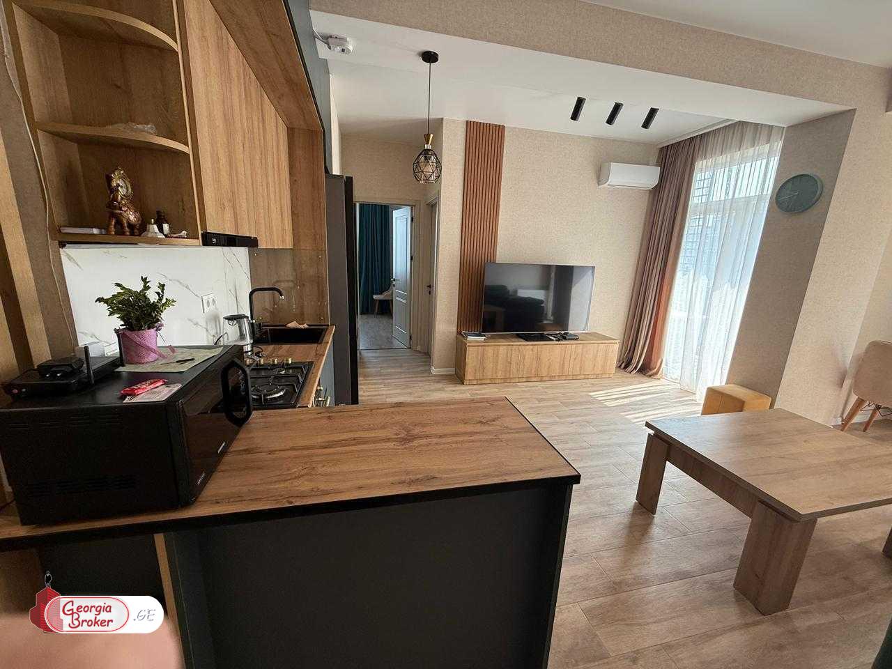 იყიდება ახალი გარემონტებული 3 ოთახიანი ბინა