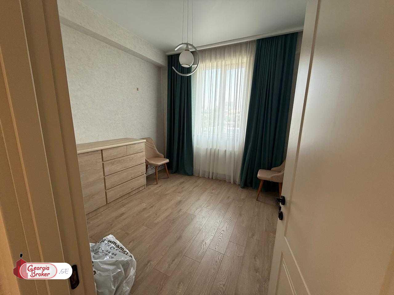 იყიდება ახალი გარემონტებული 3 ოთახიანი ბინა