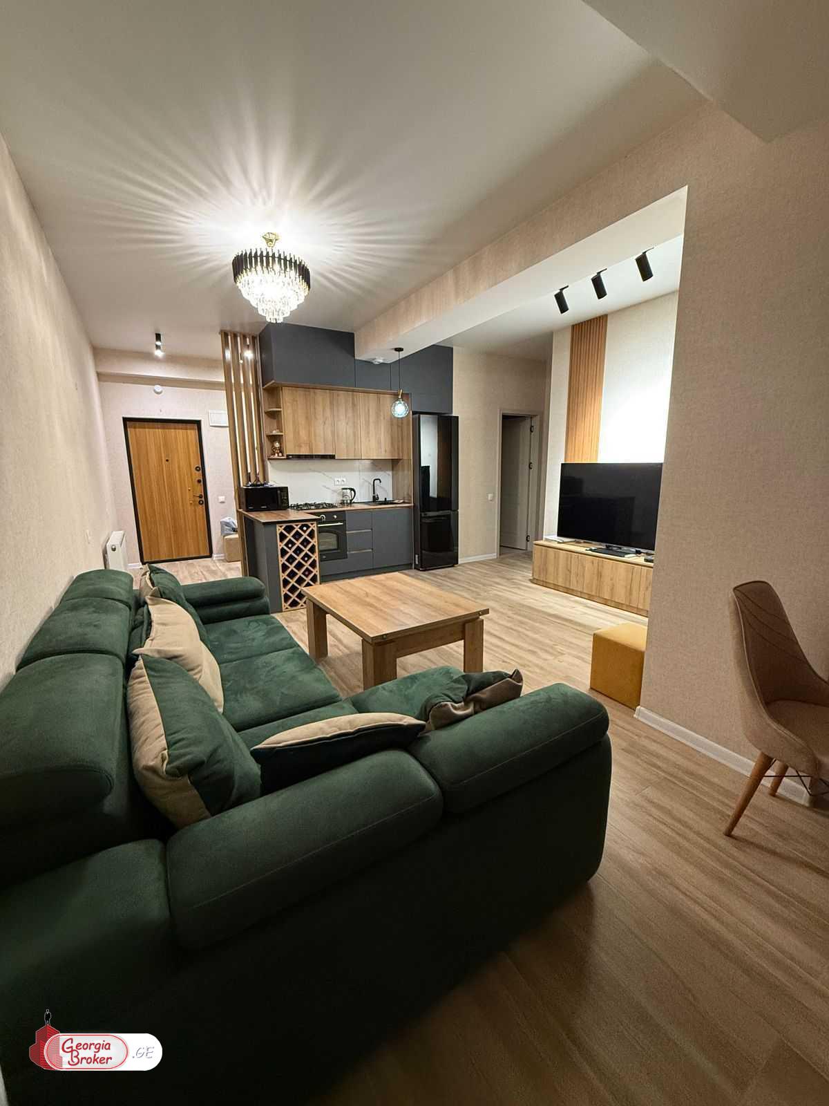 იყიდება ახალი გარემონტებული 3 ოთახიანი ბინა