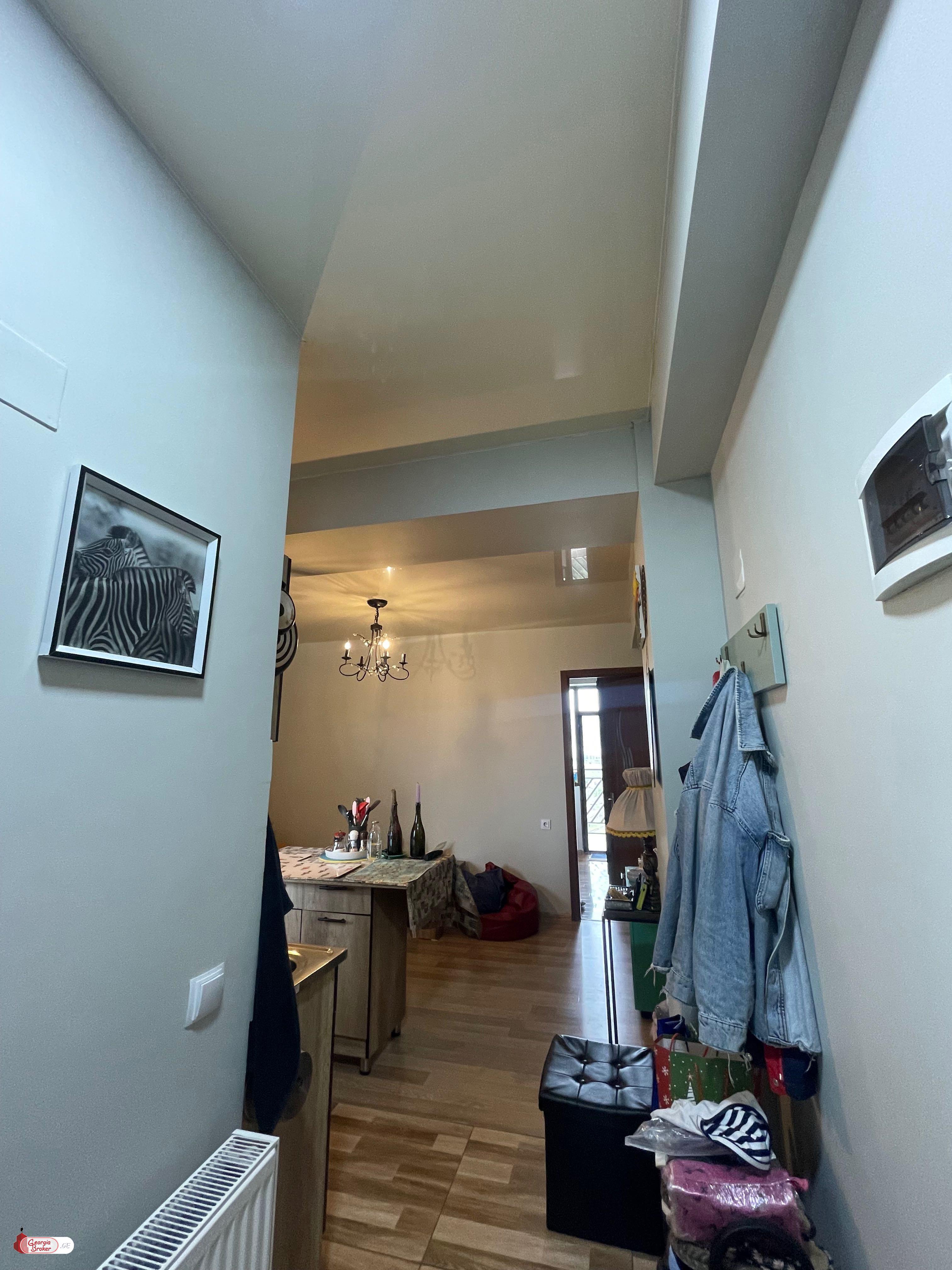 იყიდება ახალი გარემონტებული 2 ოთახიანი ბინა