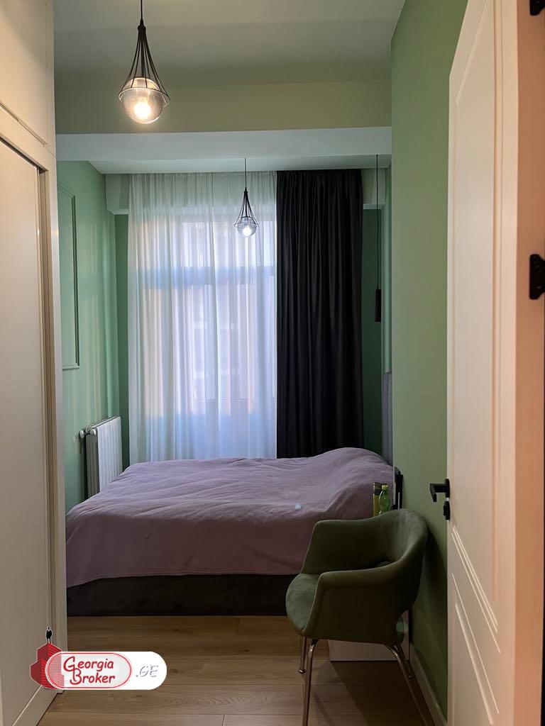 იყიდება ახალი გარემონტებული 3 ოთახიანი ბინა