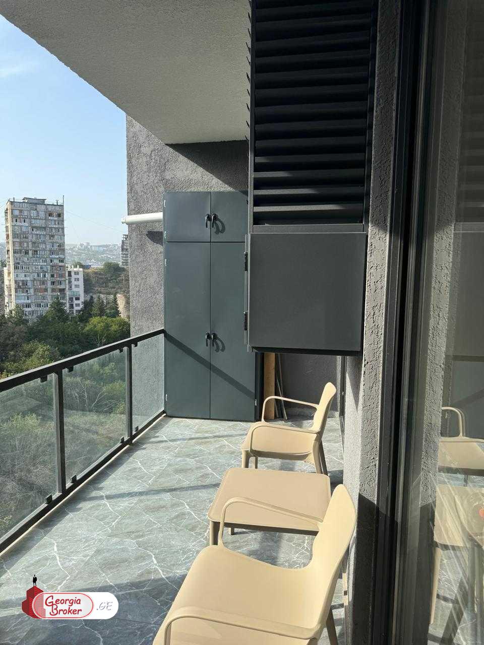 იყიდება ახალი გარემონტებული 2 ოთახიანი ბინა