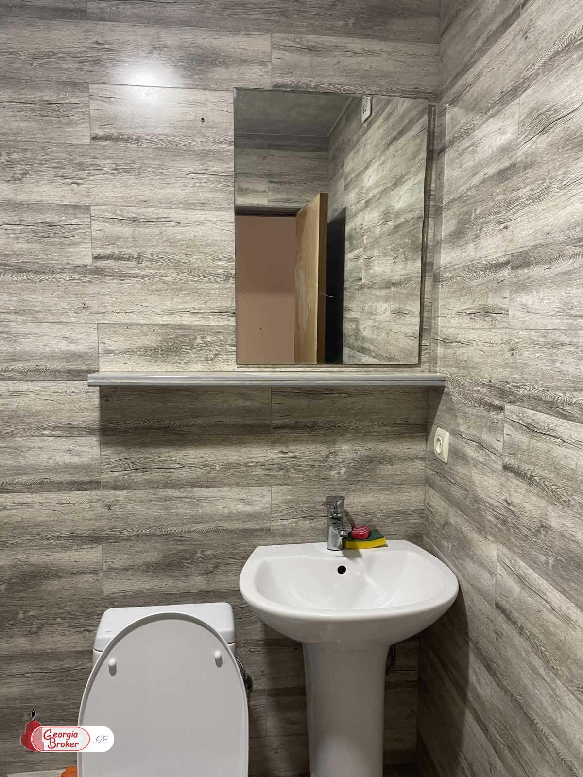 იყიდება ახალი გარემონტებული 4 ოთახიანი ბინა