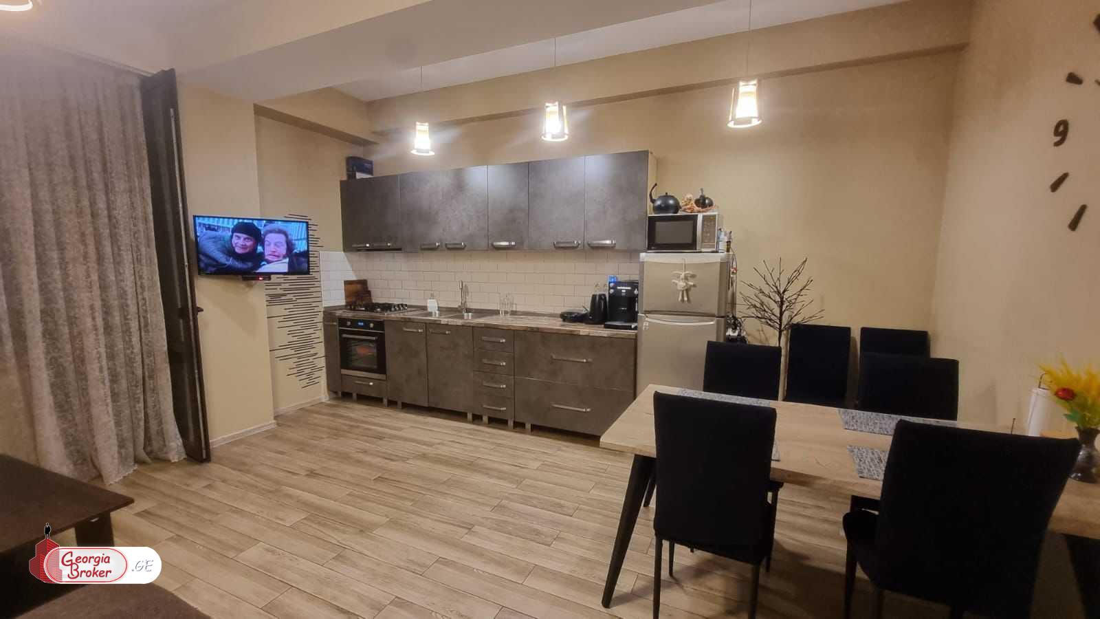 იყიდება ახალი გარემონტებული 3 ოთახიანი ბინა