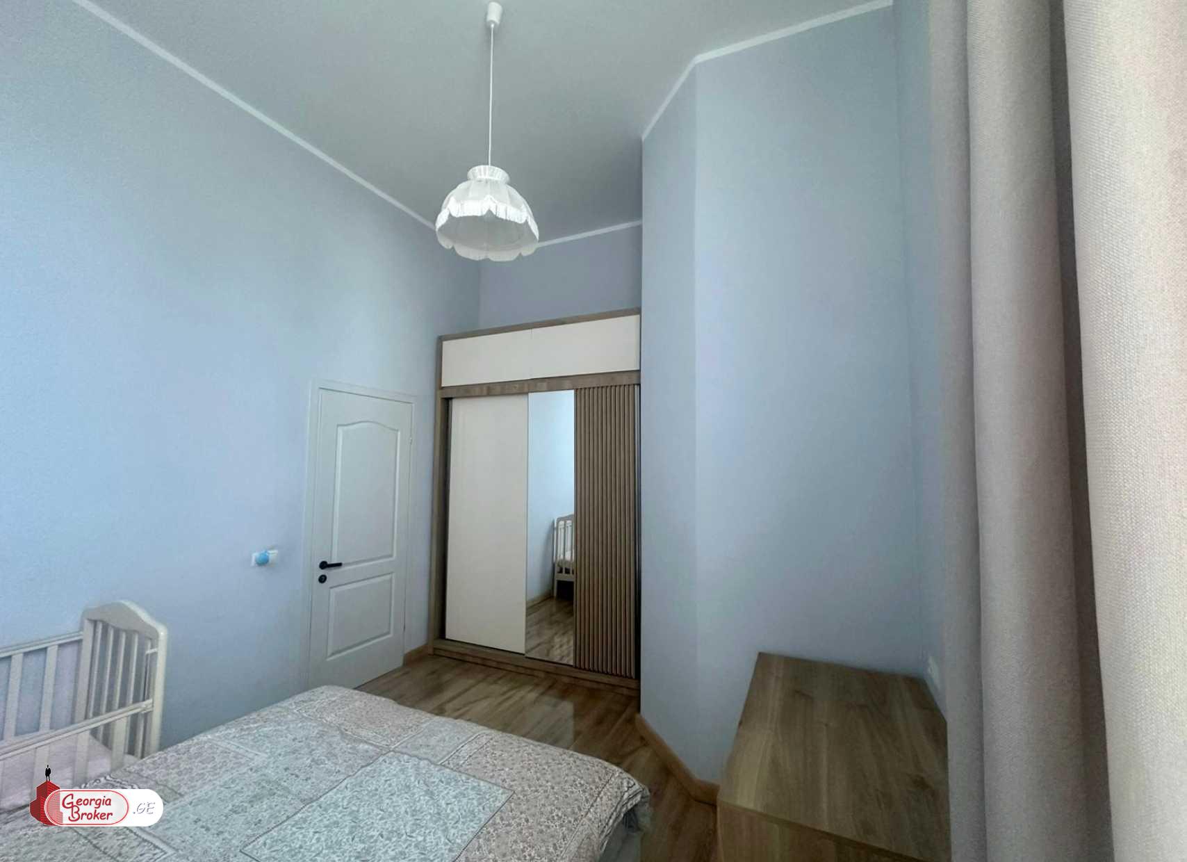 nearly repaired 3-room apartment for sale