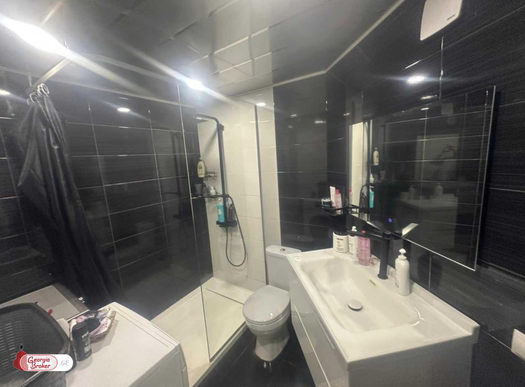 nearly repaired 3-room apartment for sale