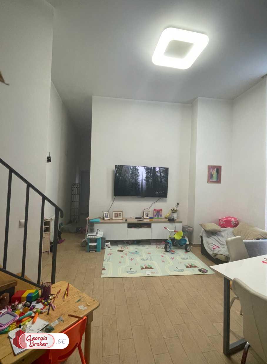 nearly repaired 3-room apartment for sale