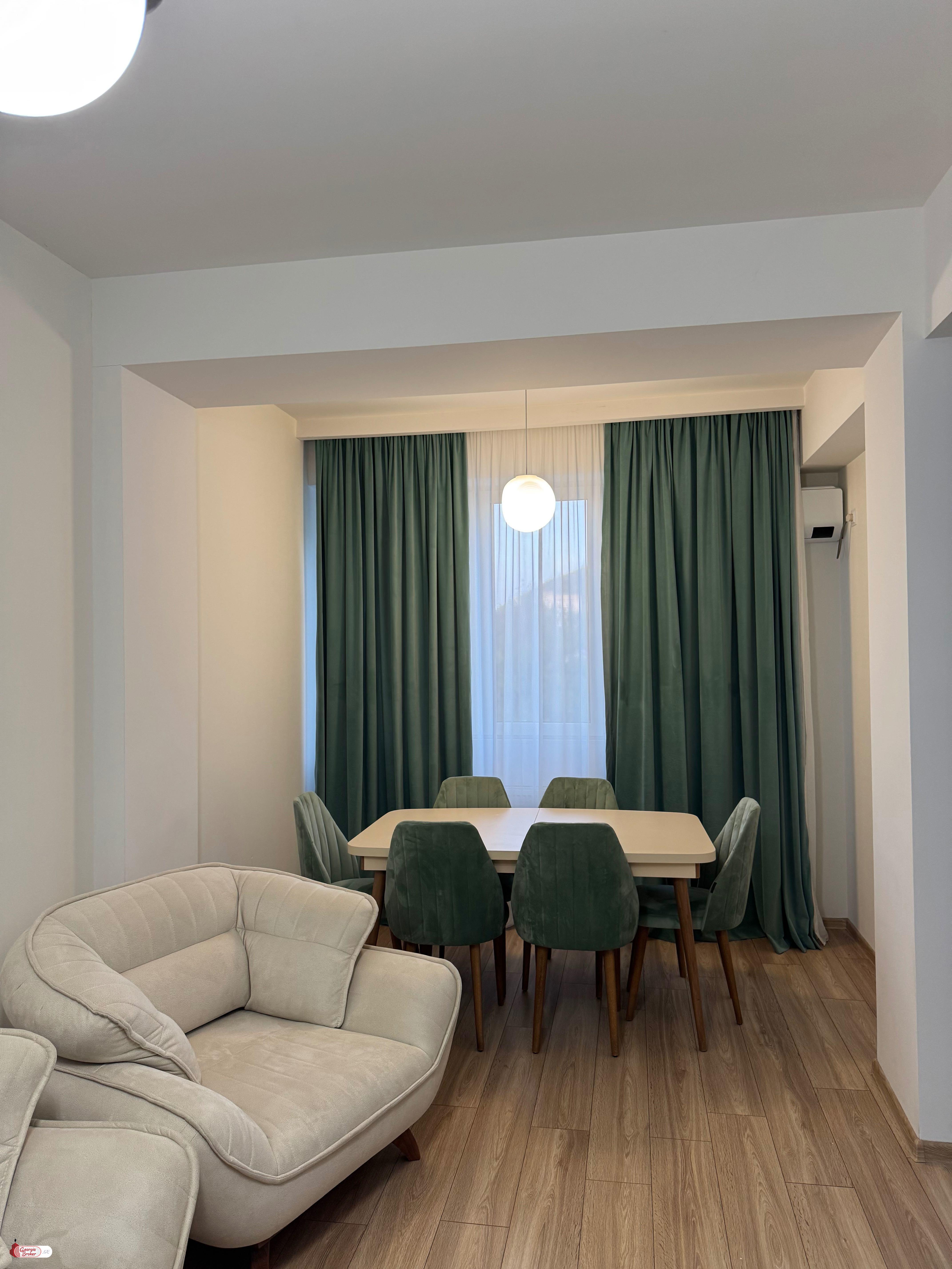 იყიდება ახალი გარემონტებული 3 ოთახიანი ბინა