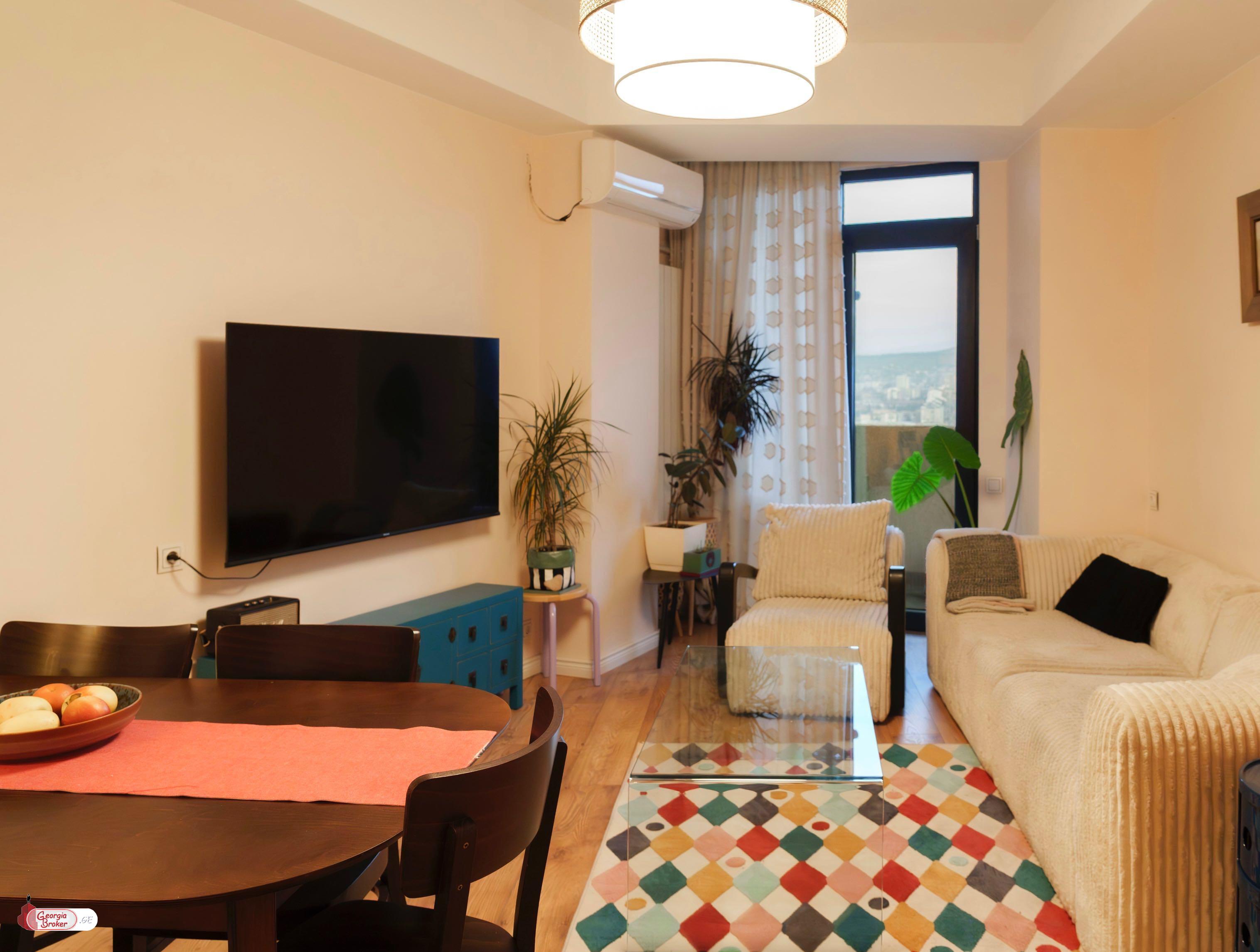 nearly repaired 3-room apartment for sale