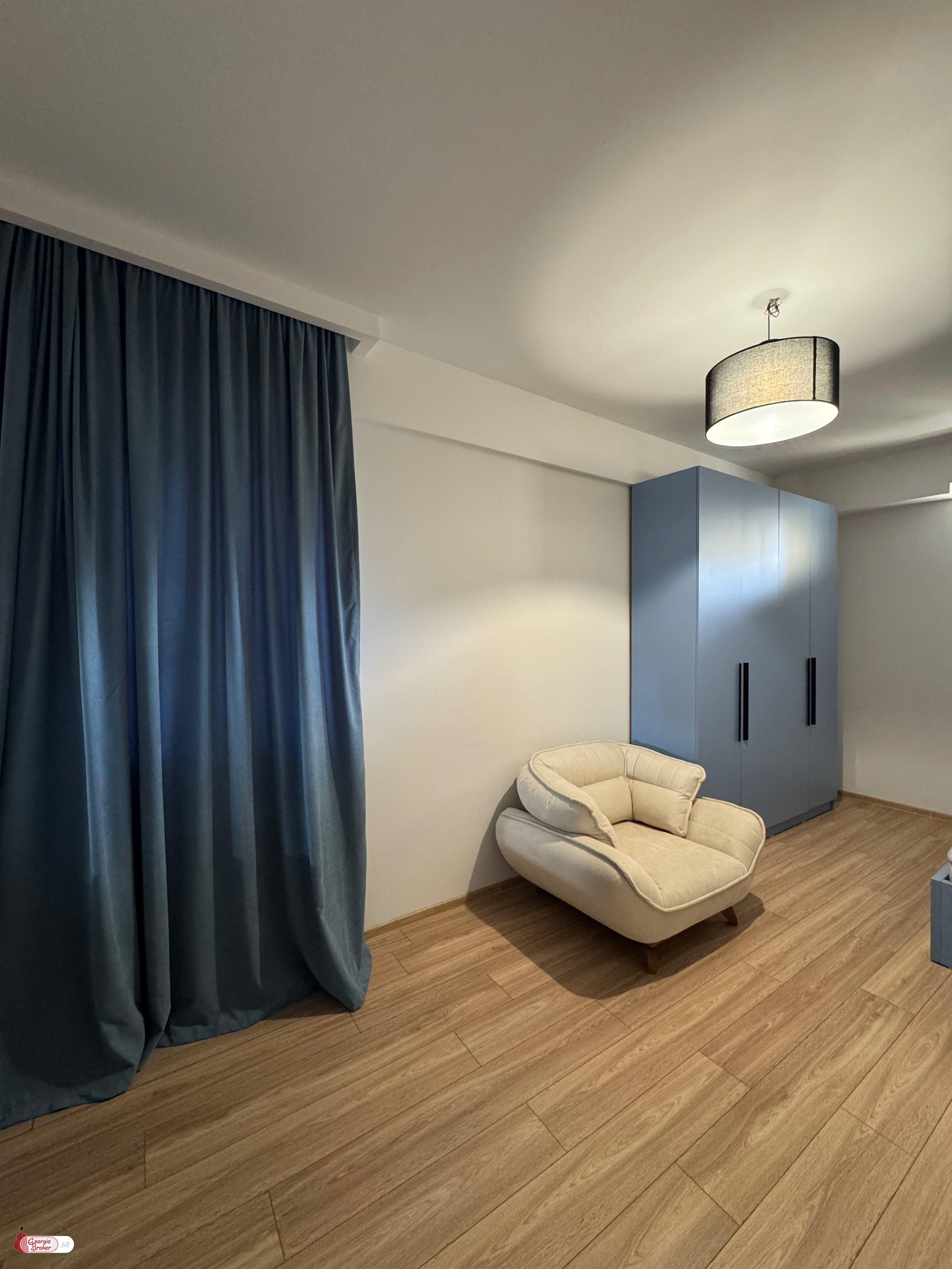 იყიდება ახალი გარემონტებული 3 ოთახიანი ბინა