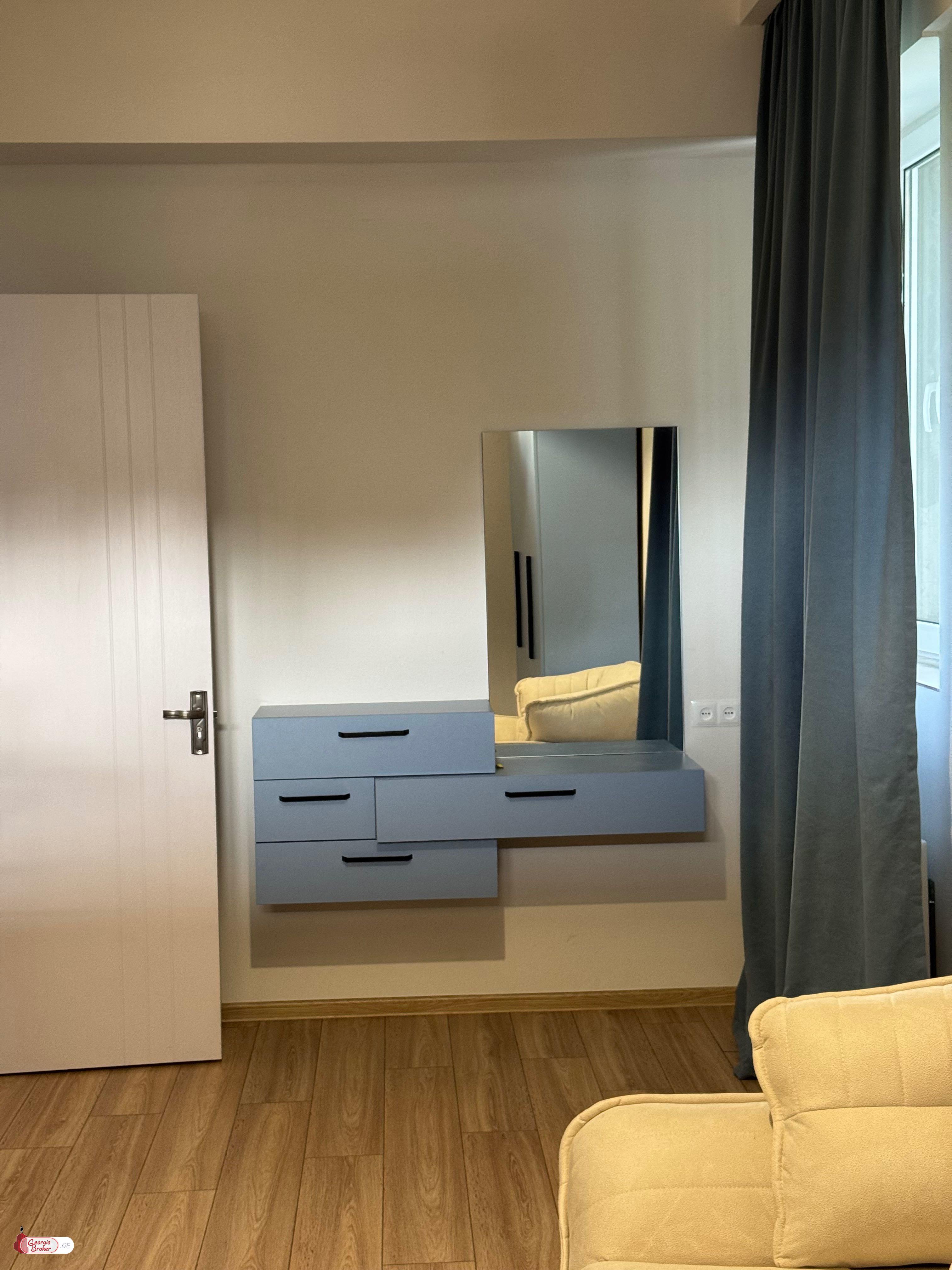 იყიდება ახალი გარემონტებული 3 ოთახიანი ბინა