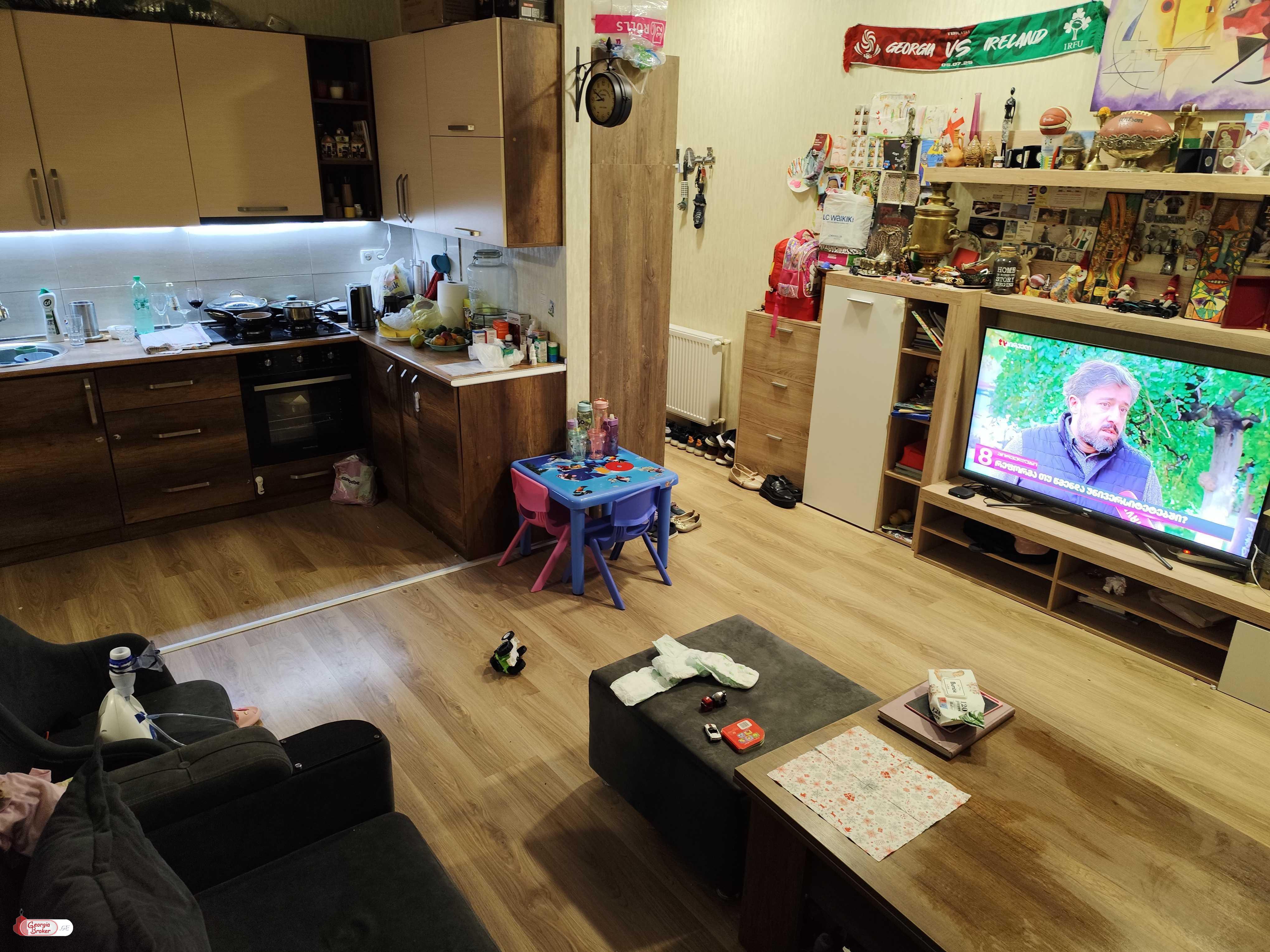 nearly repaired 2-room apartment for sale