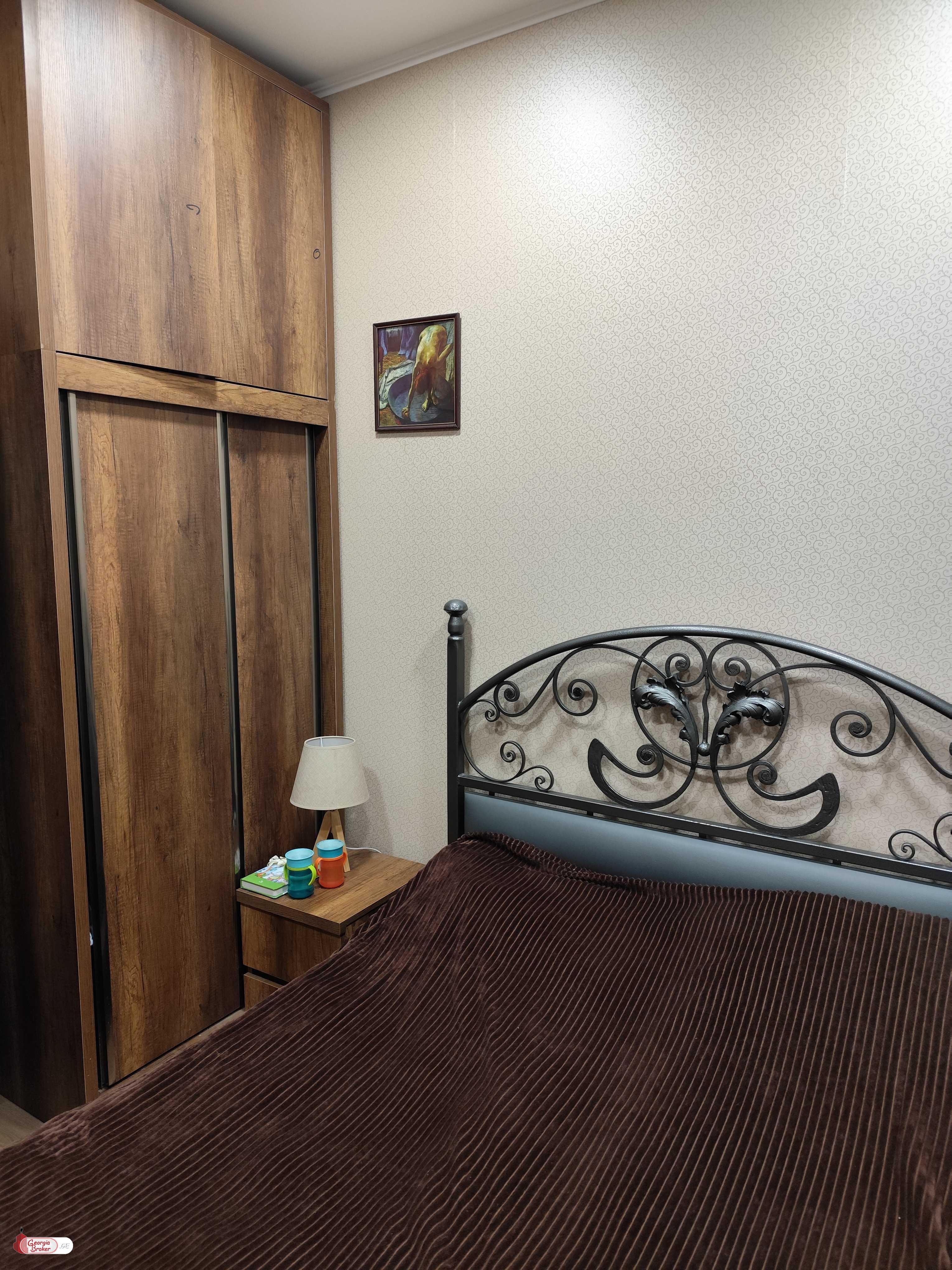 nearly repaired 2-room apartment for sale