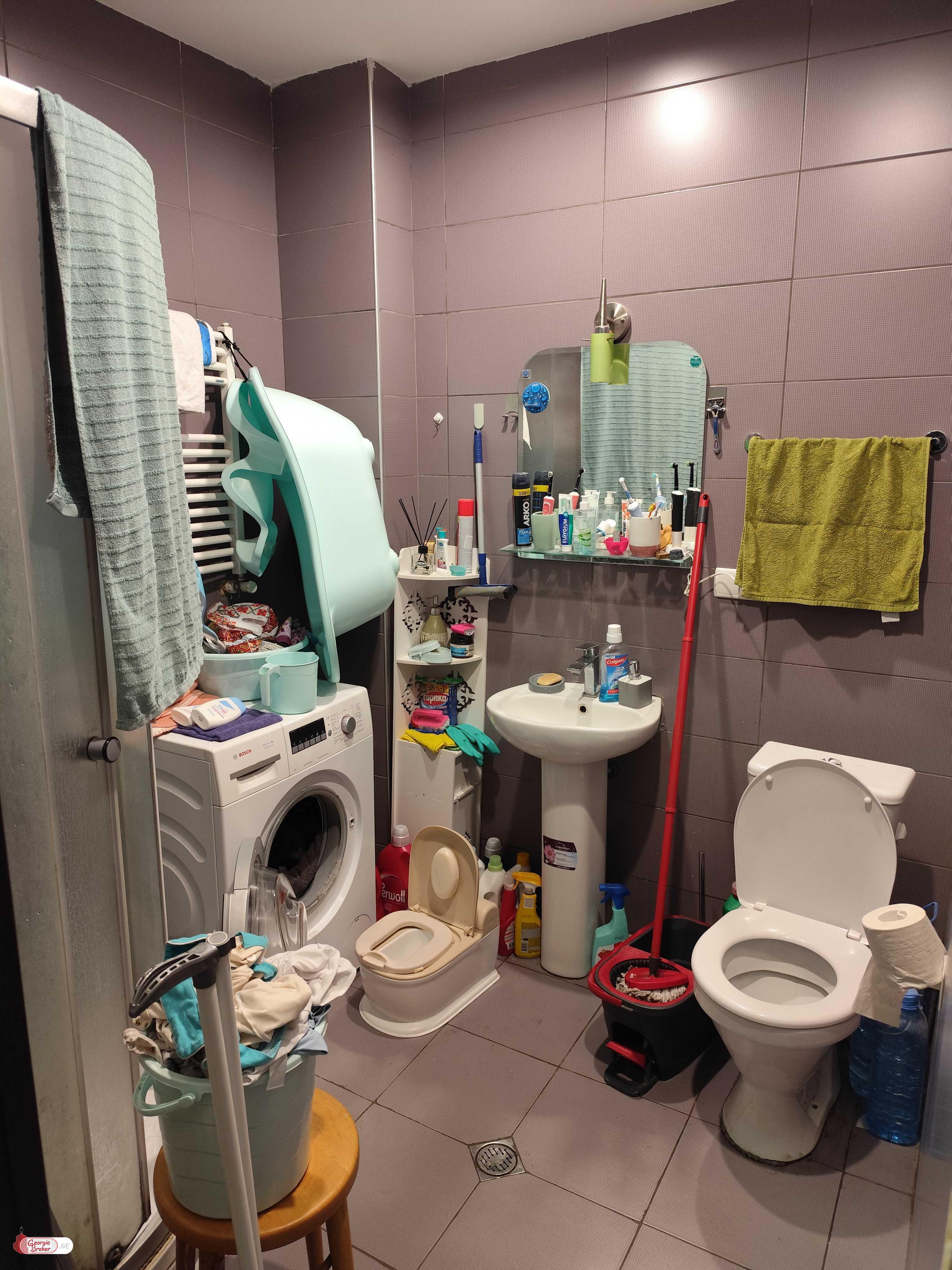 nearly repaired 2-room apartment for sale