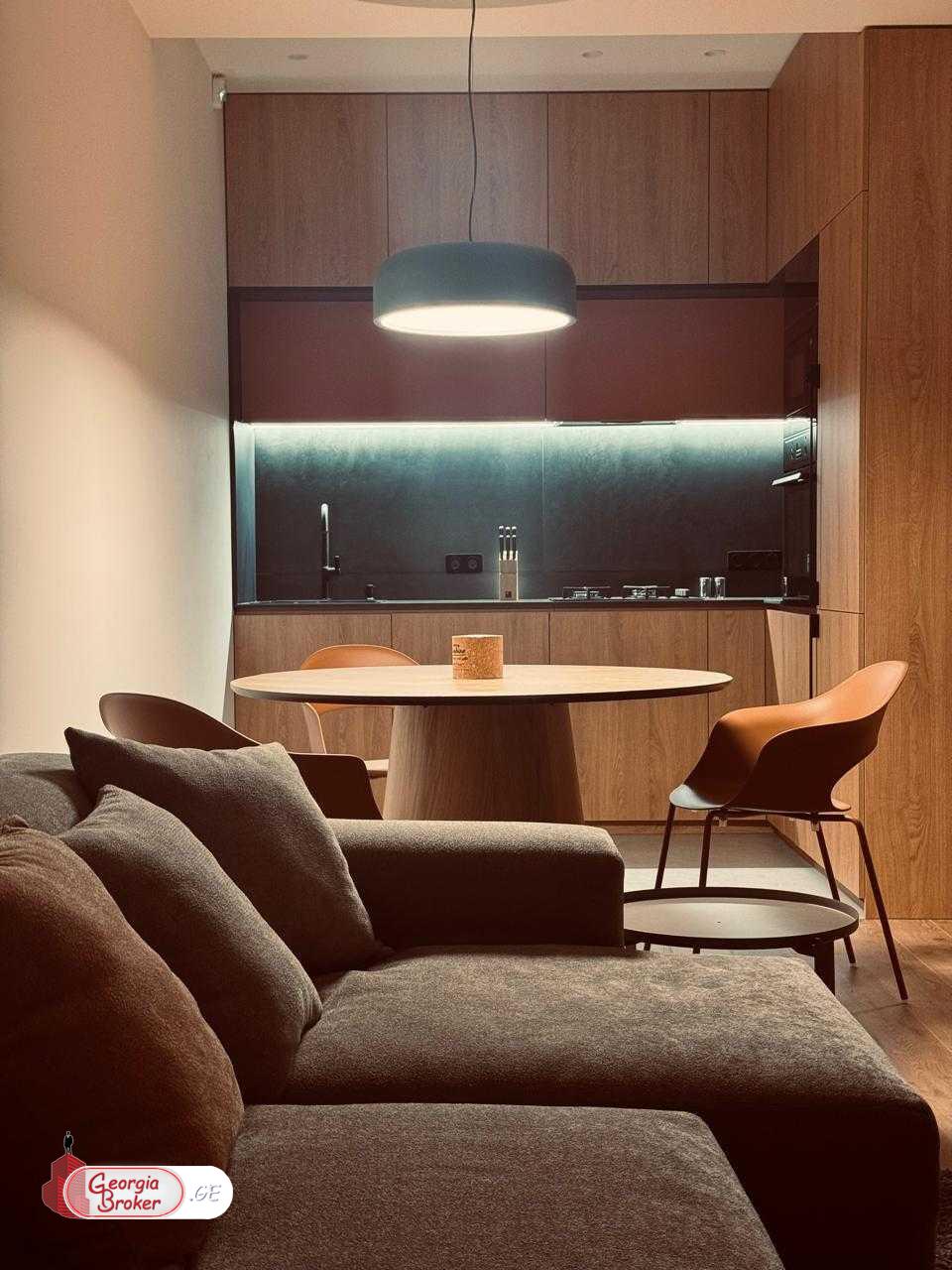 იყიდება ახალი გარემონტებული 2 ოთახიანი ბინა