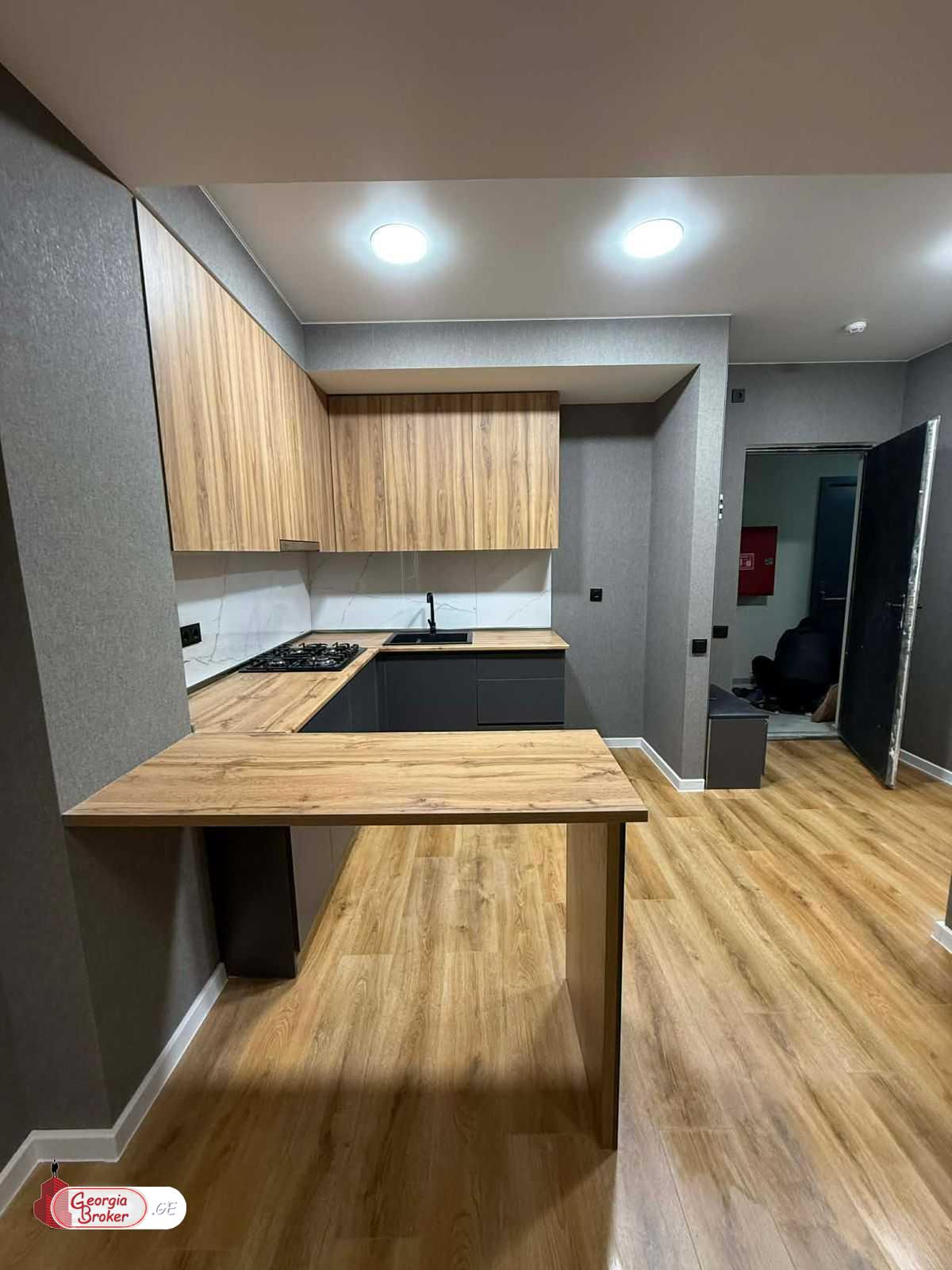 იყიდება ახალი გარემონტებული 3 ოთახიანი ბინა