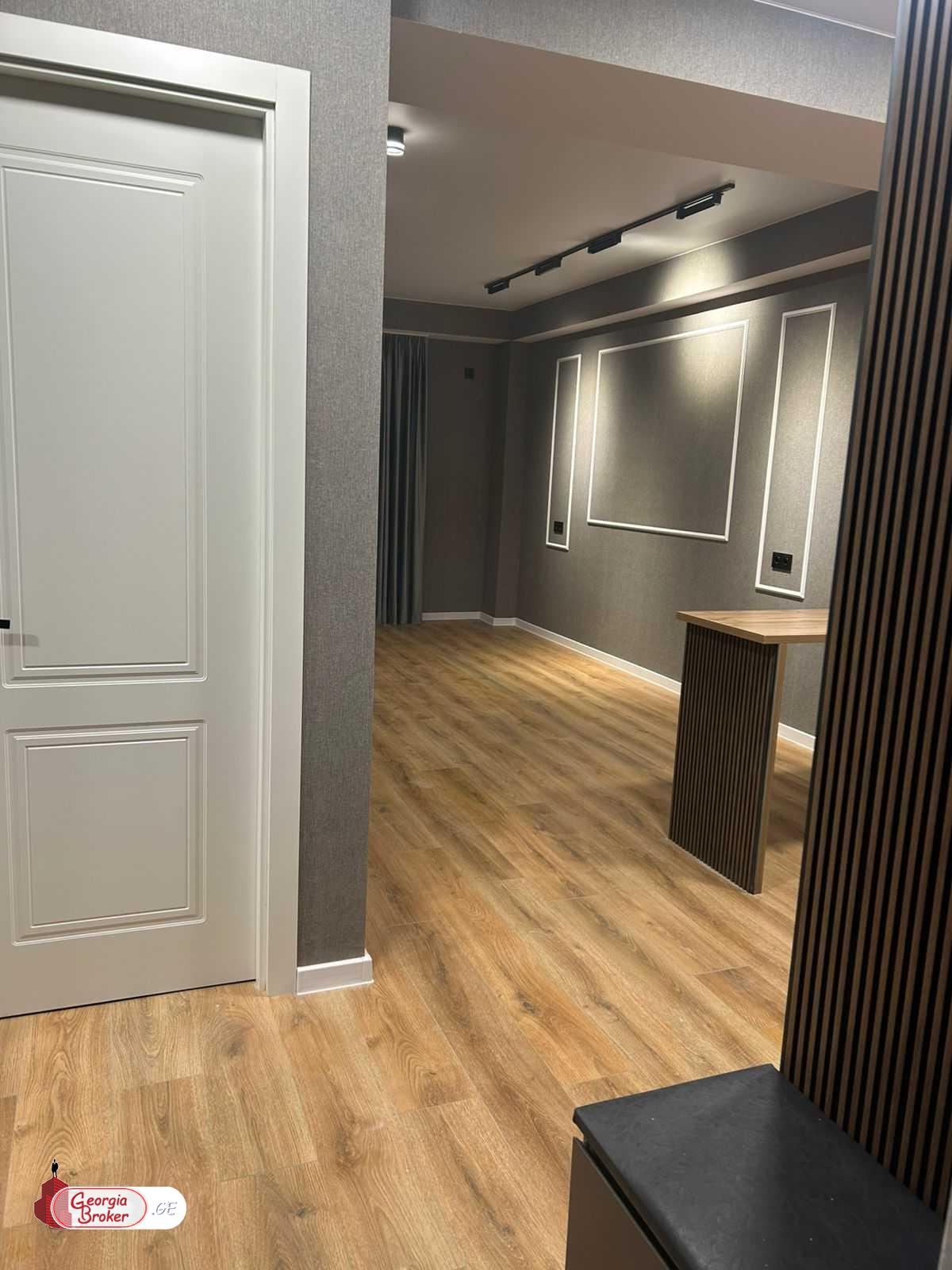 იყიდება ახალი გარემონტებული 3 ოთახიანი ბინა