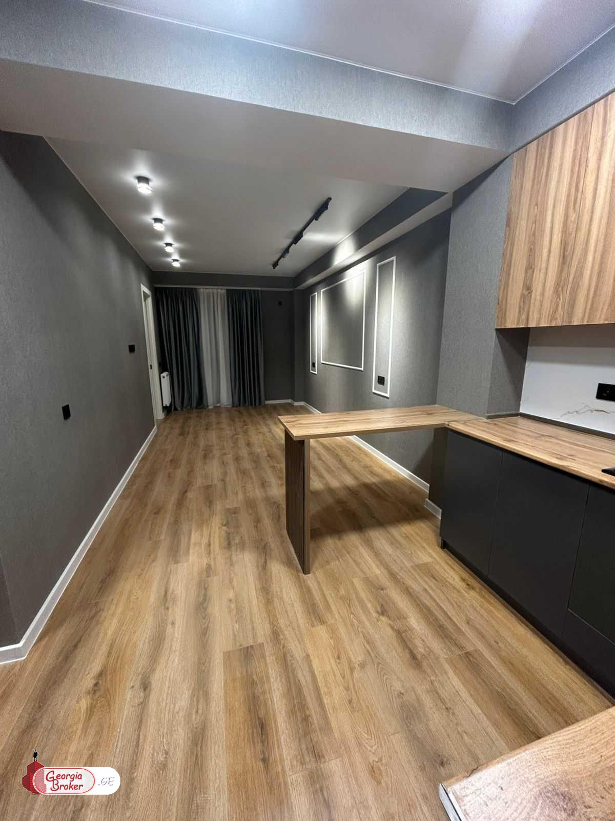 იყიდება ახალი გარემონტებული 3 ოთახიანი ბინა