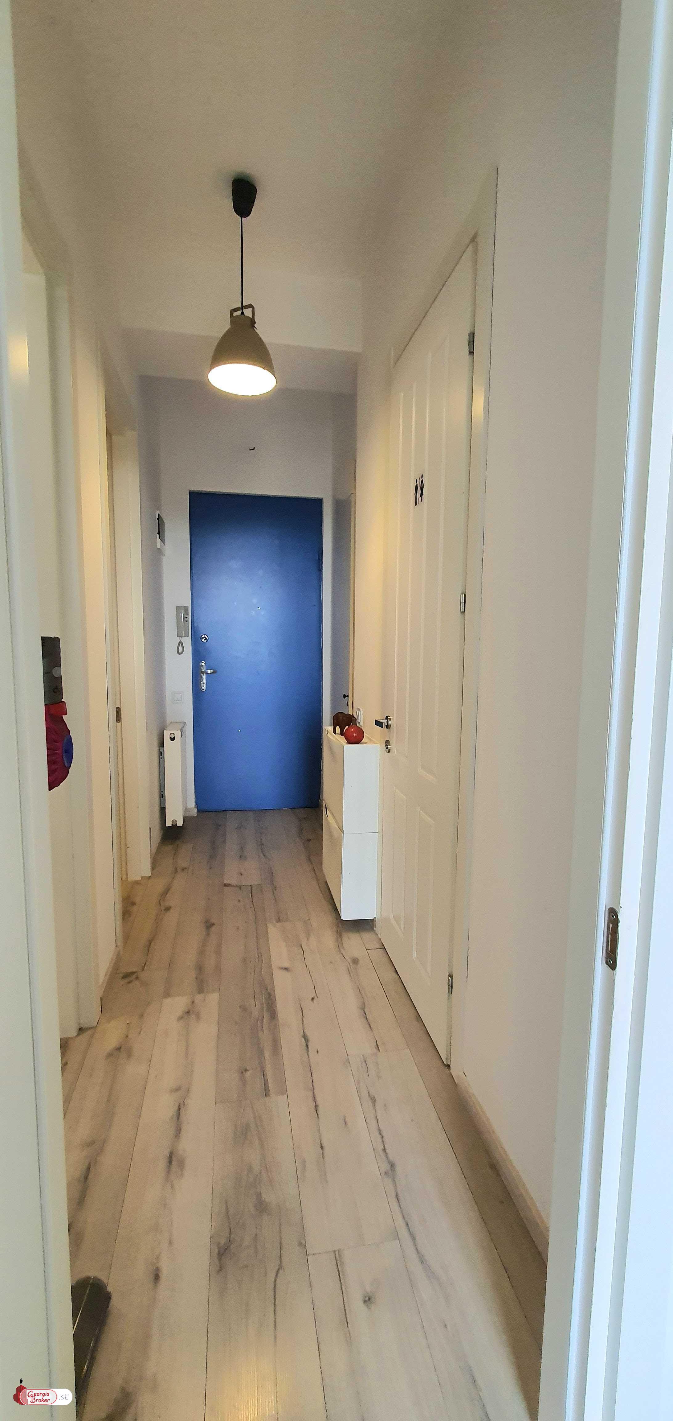 იყიდება ახალი გარემონტებული 3 ოთახიანი ბინა