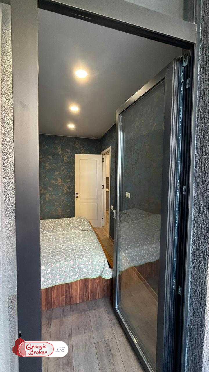 nearly repaired 2-room apartment for sale