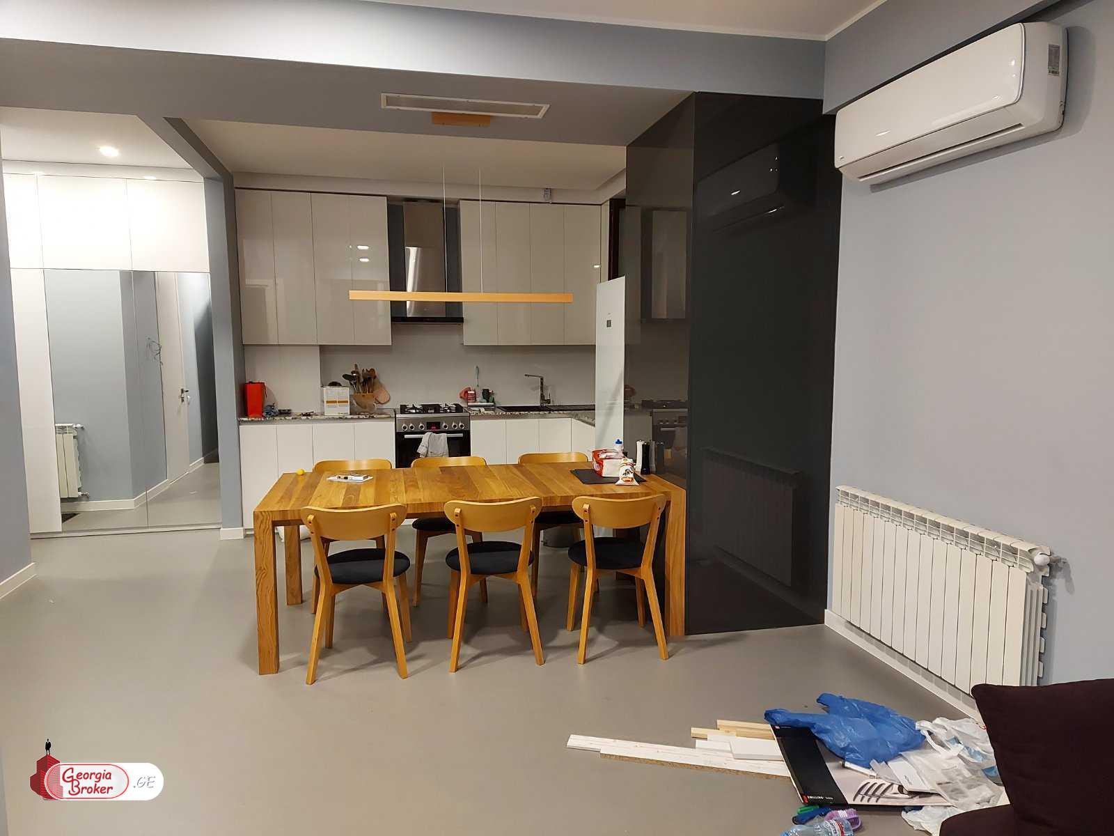 იყიდება ახალი გარემონტებული 2 ოთახიანი ბინა