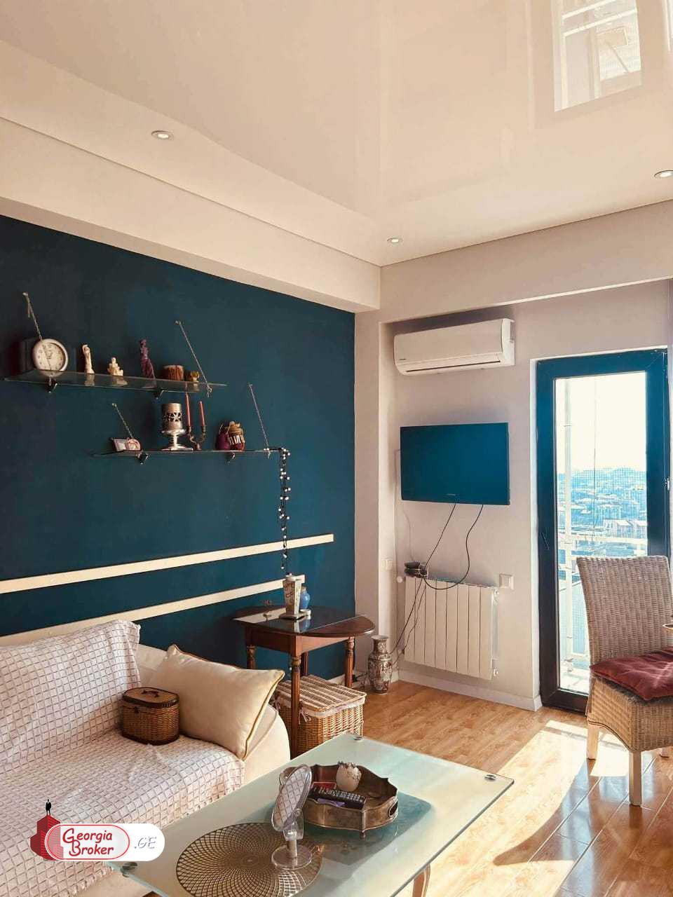 იყიდება ახალი გარემონტებული 2 ოთახიანი ბინა