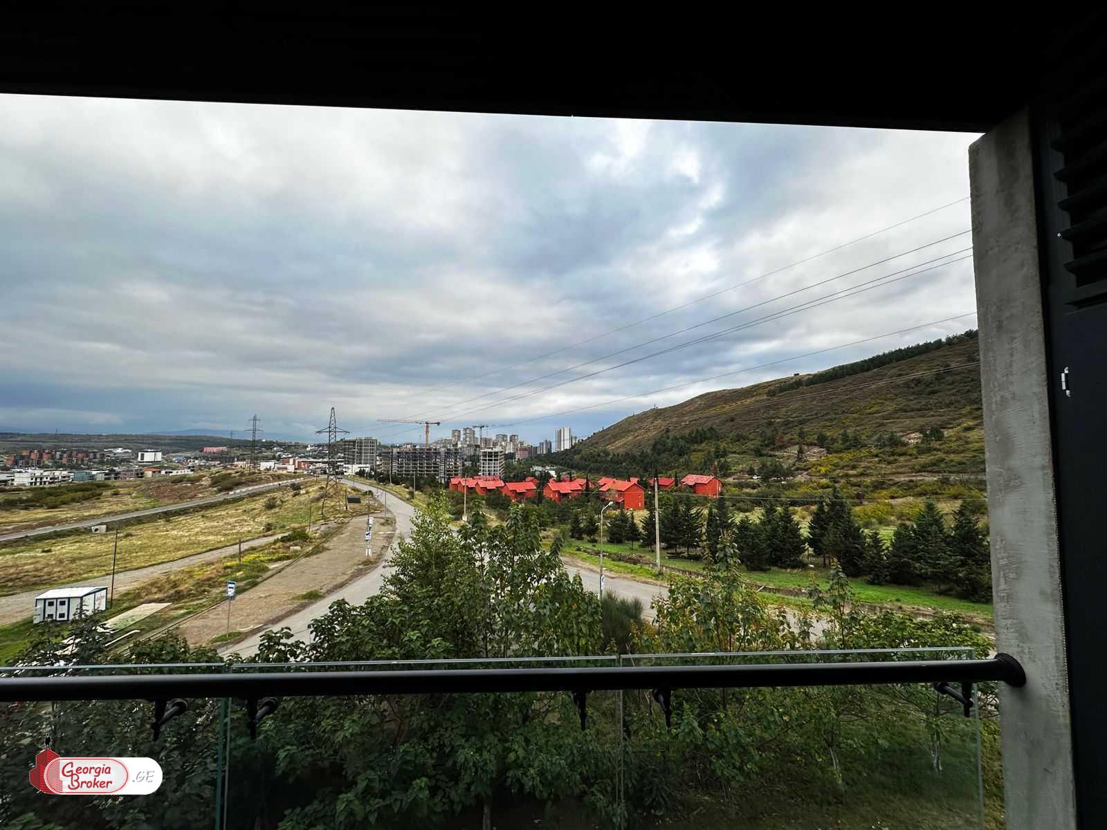 nearly repaired 2-room apartment for sale