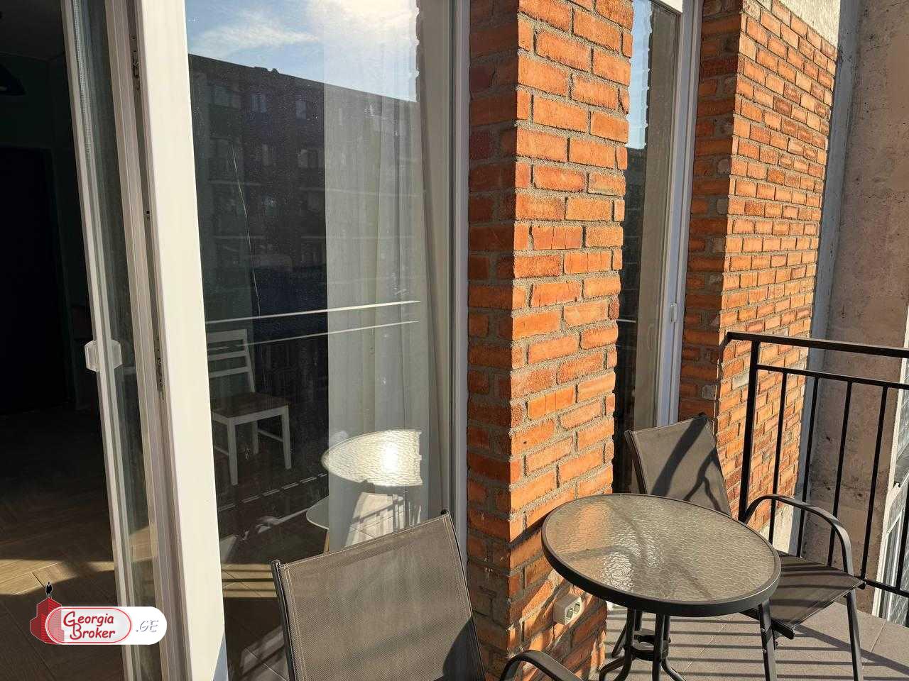 იყიდება ახალი გარემონტებული 1 ოთახიანი ბინა