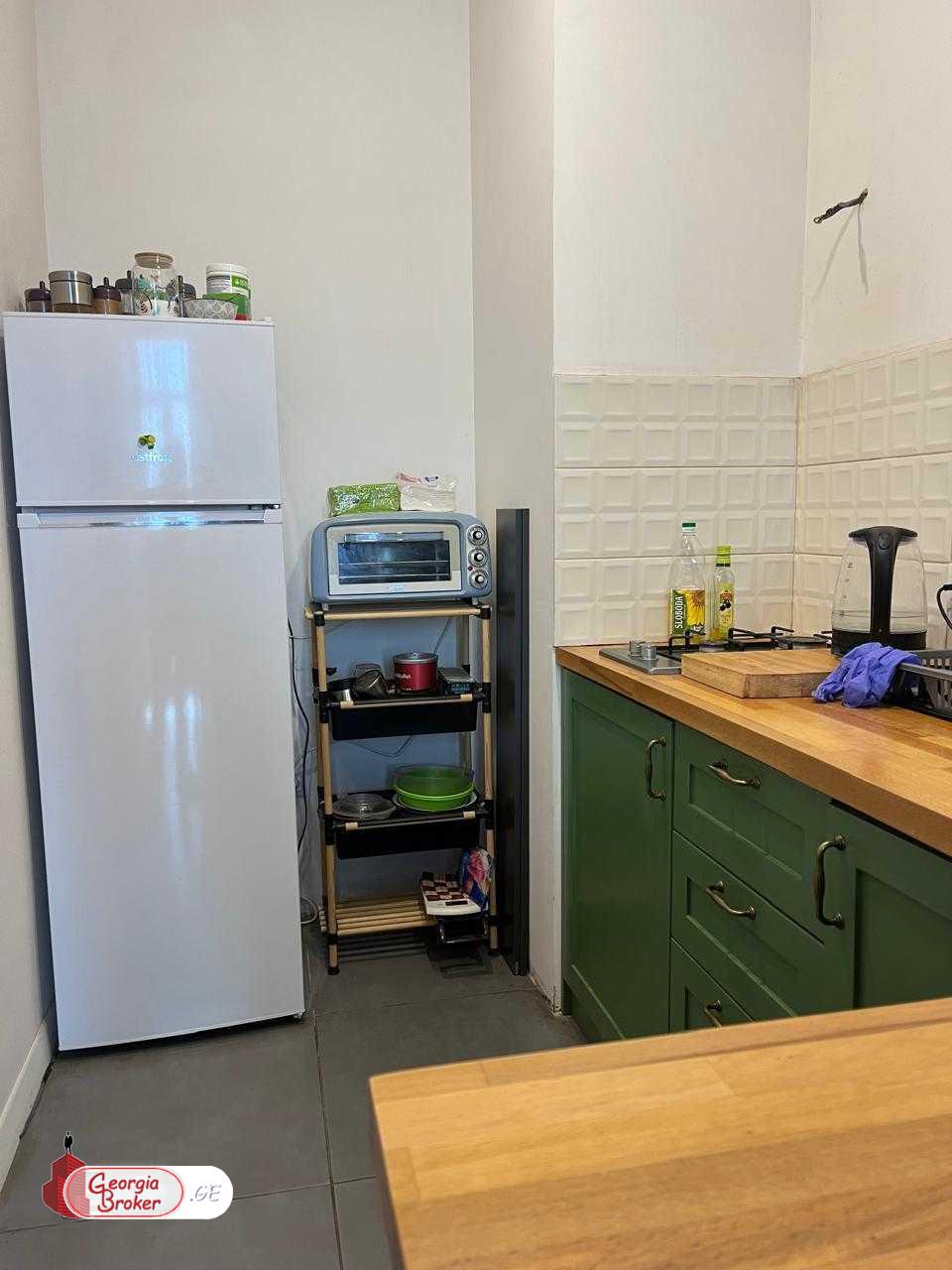 იყიდება ახალი გარემონტებული 2 ოთახიანი ბინა