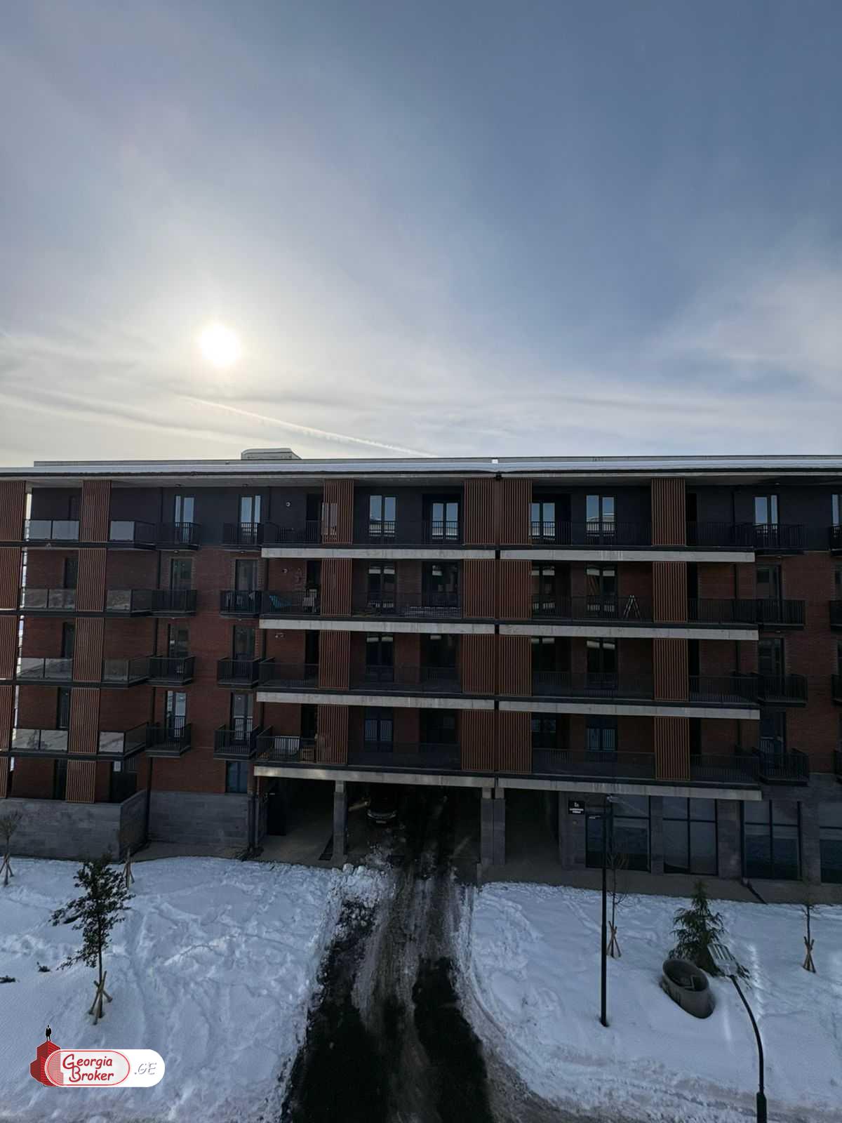 იყიდება ახალი გარემონტებული 2 ოთახიანი ბინა