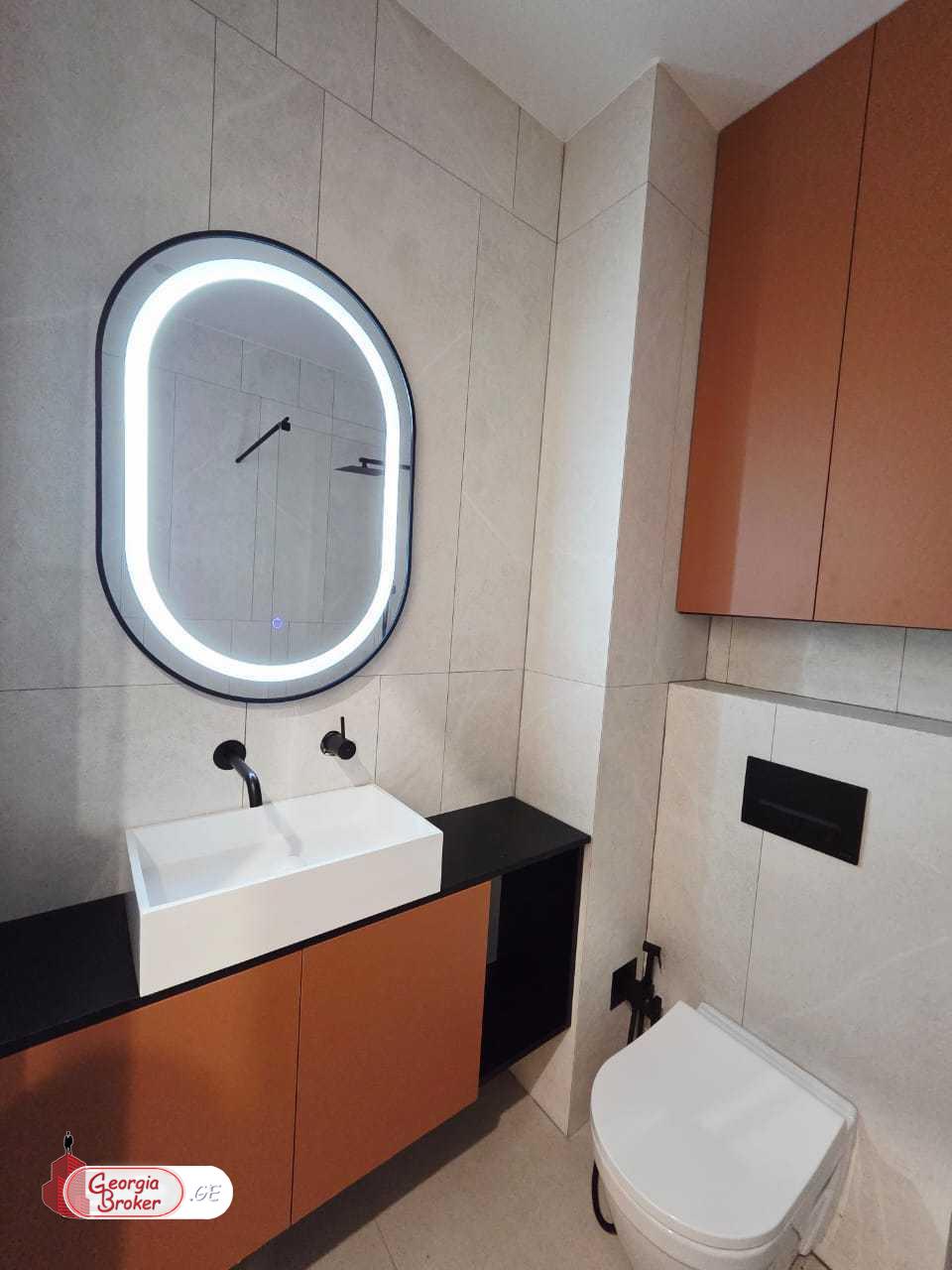 იყიდება ახალი გარემონტებული 2 ოთახიანი ბინა