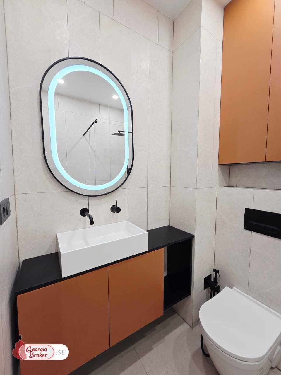 იყიდება ახალი გარემონტებული 2 ოთახიანი ბინა