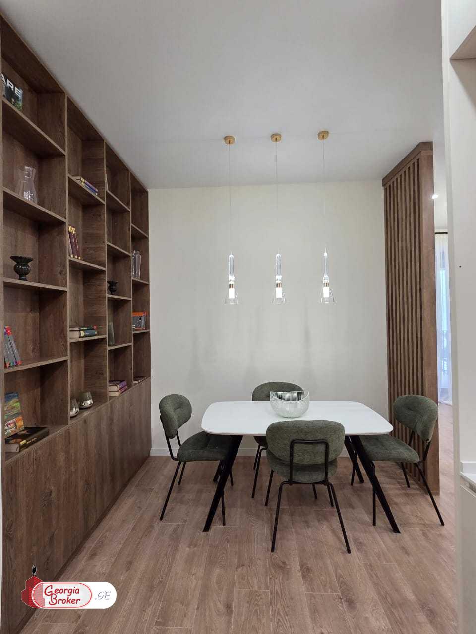 იყიდება ახალი გარემონტებული 2 ოთახიანი ბინა