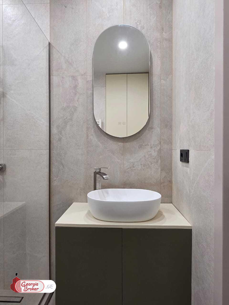 იყიდება ახალი გარემონტებული 2 ოთახიანი ბინა