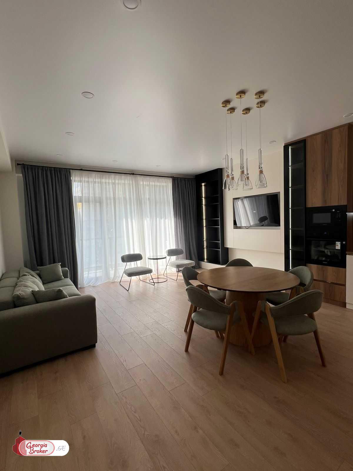 იყიდება ახალი გარემონტებული 3 ოთახიანი ბინა