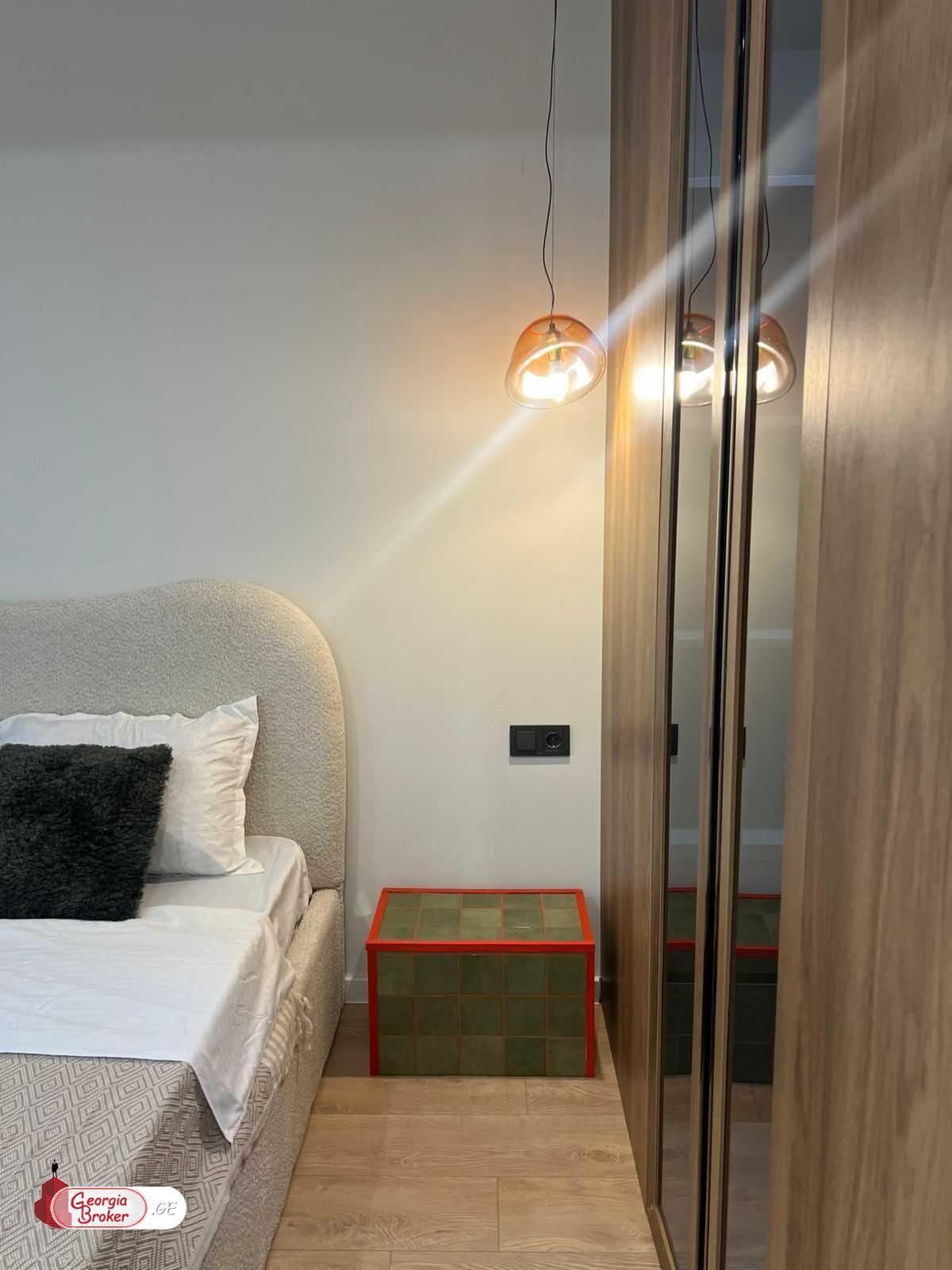 იყიდება ახალი გარემონტებული 3 ოთახიანი ბინა