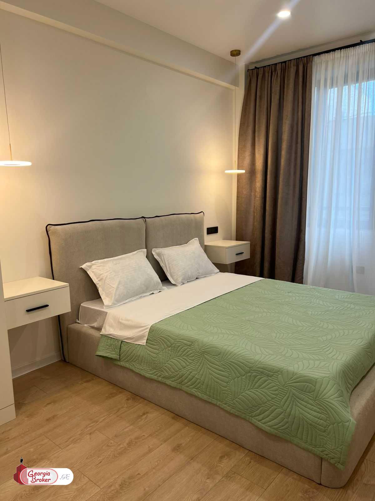 იყიდება ახალი გარემონტებული 3 ოთახიანი ბინა