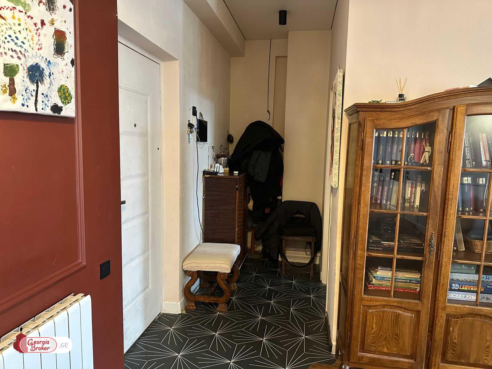 იყიდება ახალი გარემონტებული 4 ოთახიანი ბინა