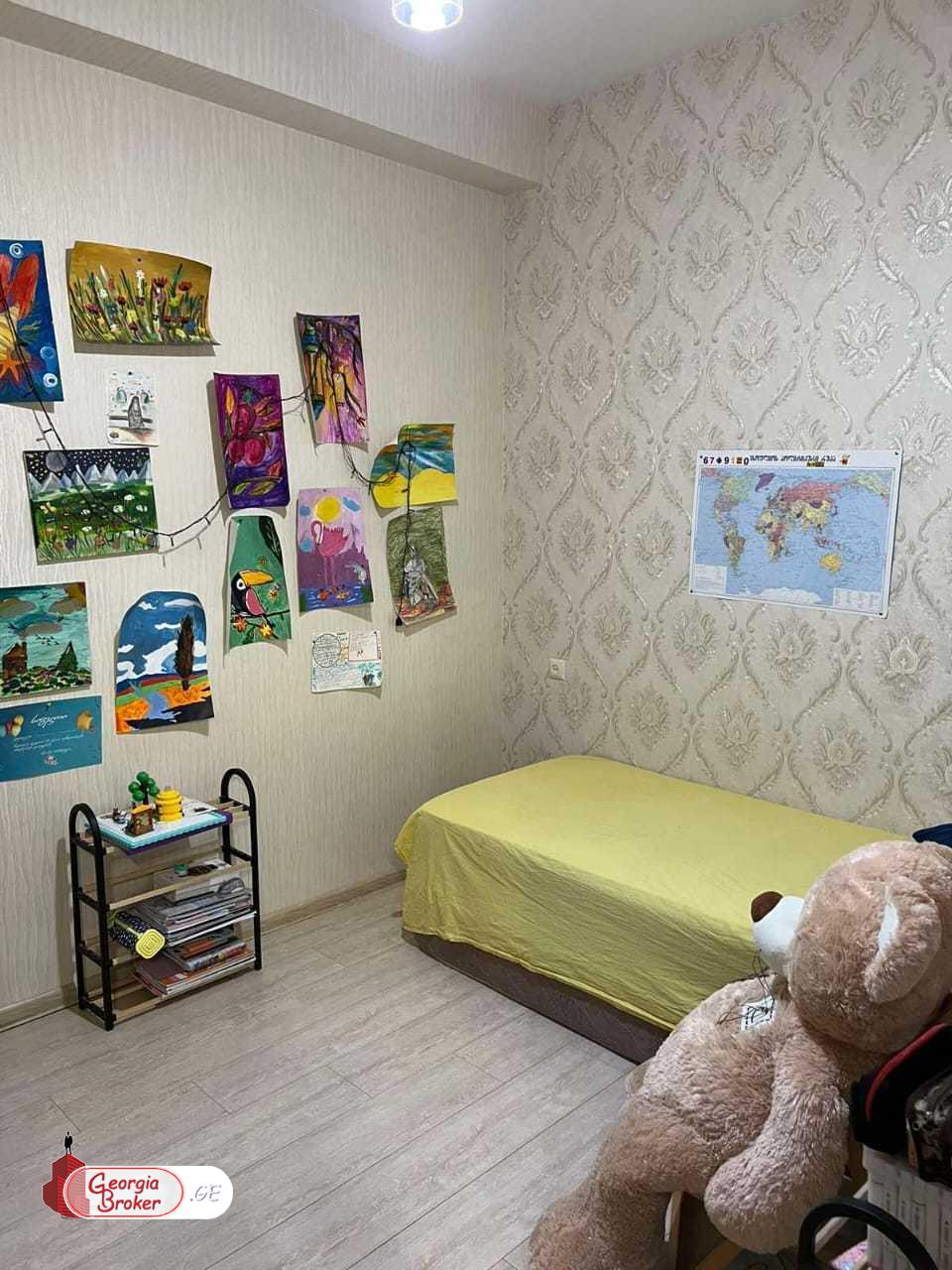 nearly repaired 3-room apartment for sale