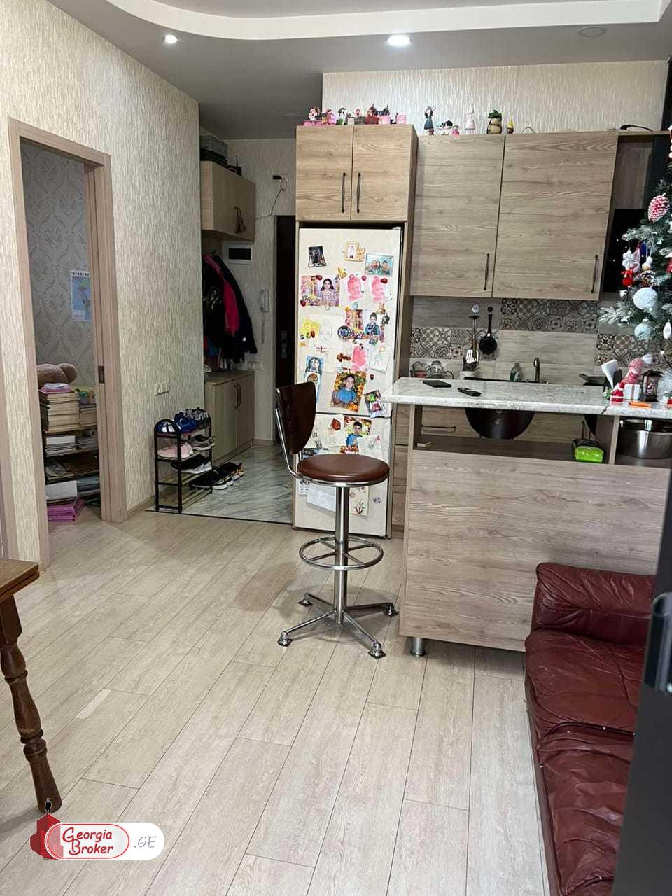 nearly repaired 3-room apartment for sale