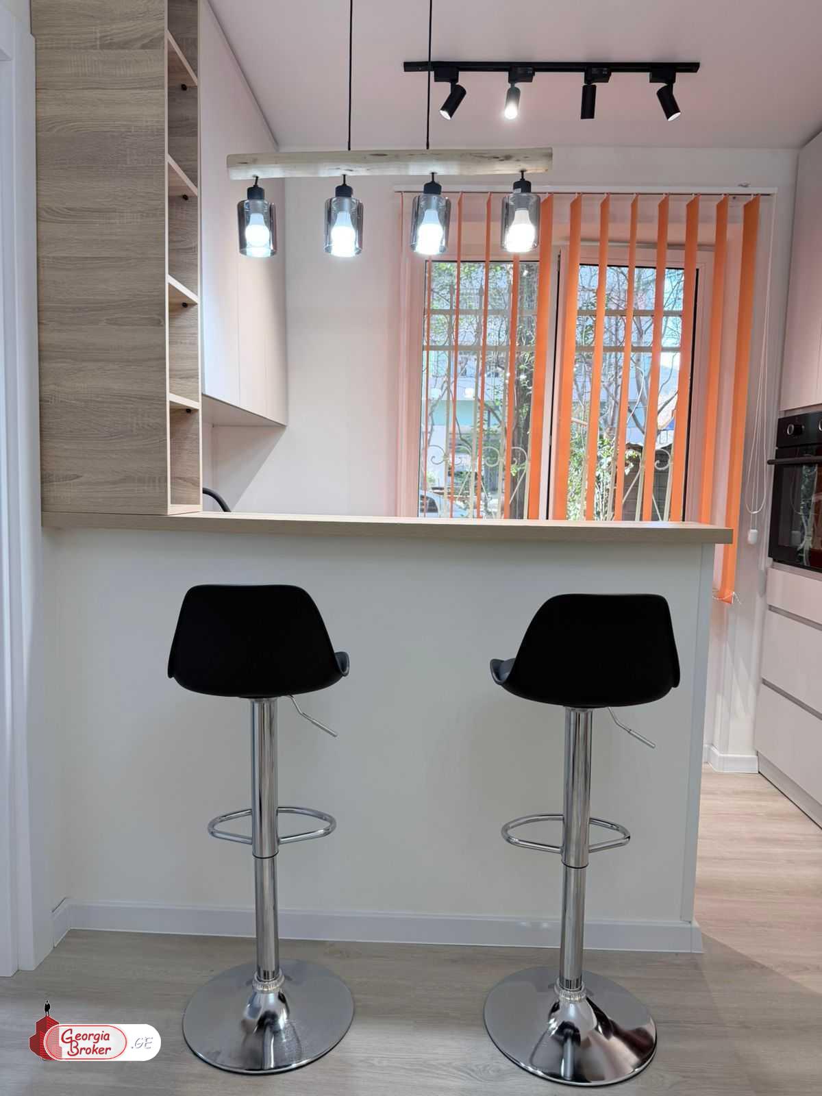 продается квартира с новым ремонтом 2-комнаты