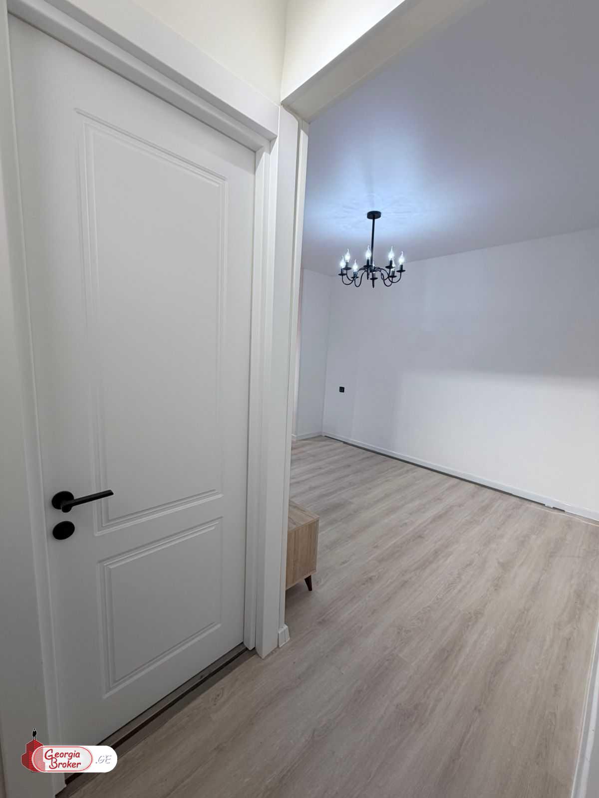 продается квартира с новым ремонтом 2-комнаты