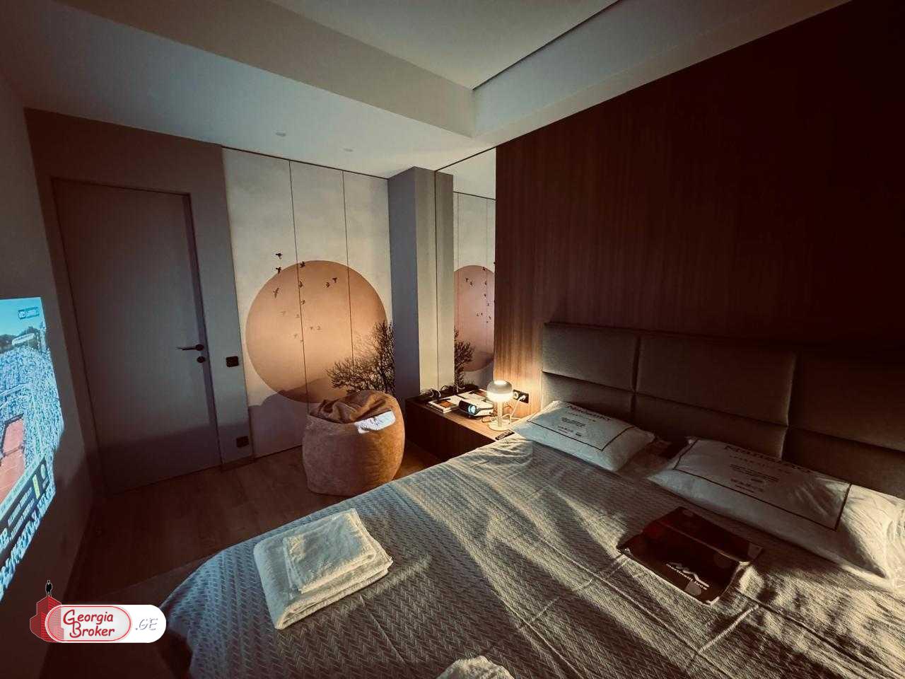 იყიდება ახალი გარემონტებული 2 ოთახიანი ბინა