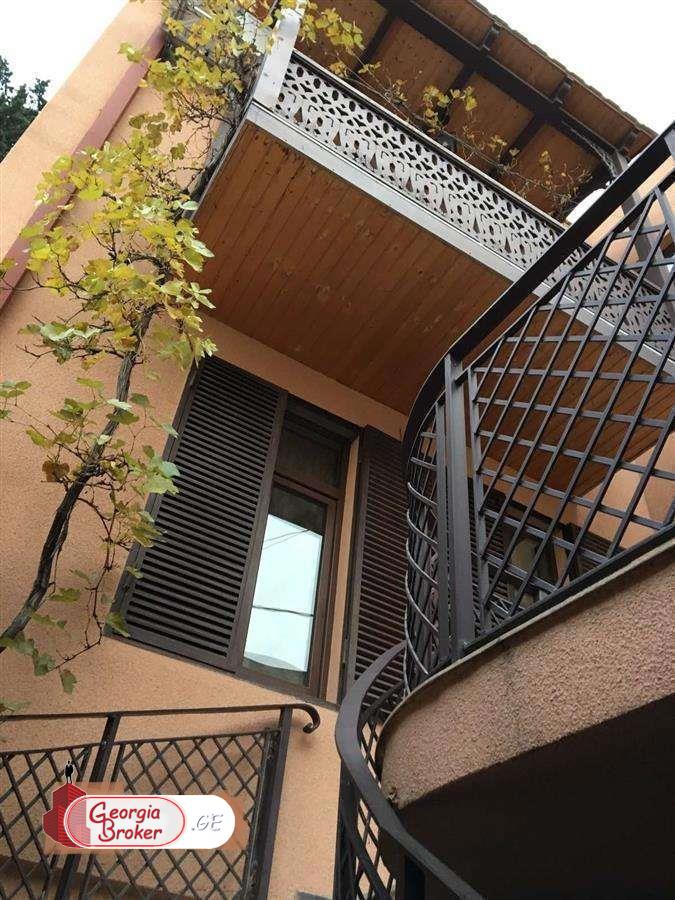 в аренду дом с новым ремонтом 5-комнат