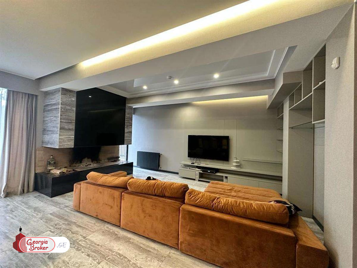 в аренду дом с новым ремонтом 9-комнат