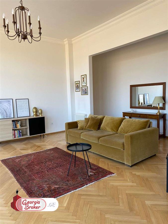 nearly repaired 5-room house for rent